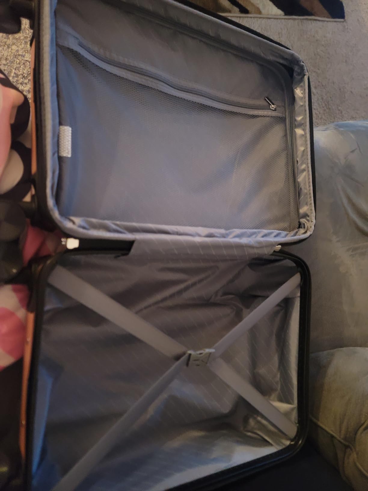 Sweetcrispy 20 Inch Carry On Luggage, Suitcase with Spinner Wheels customer photo 1