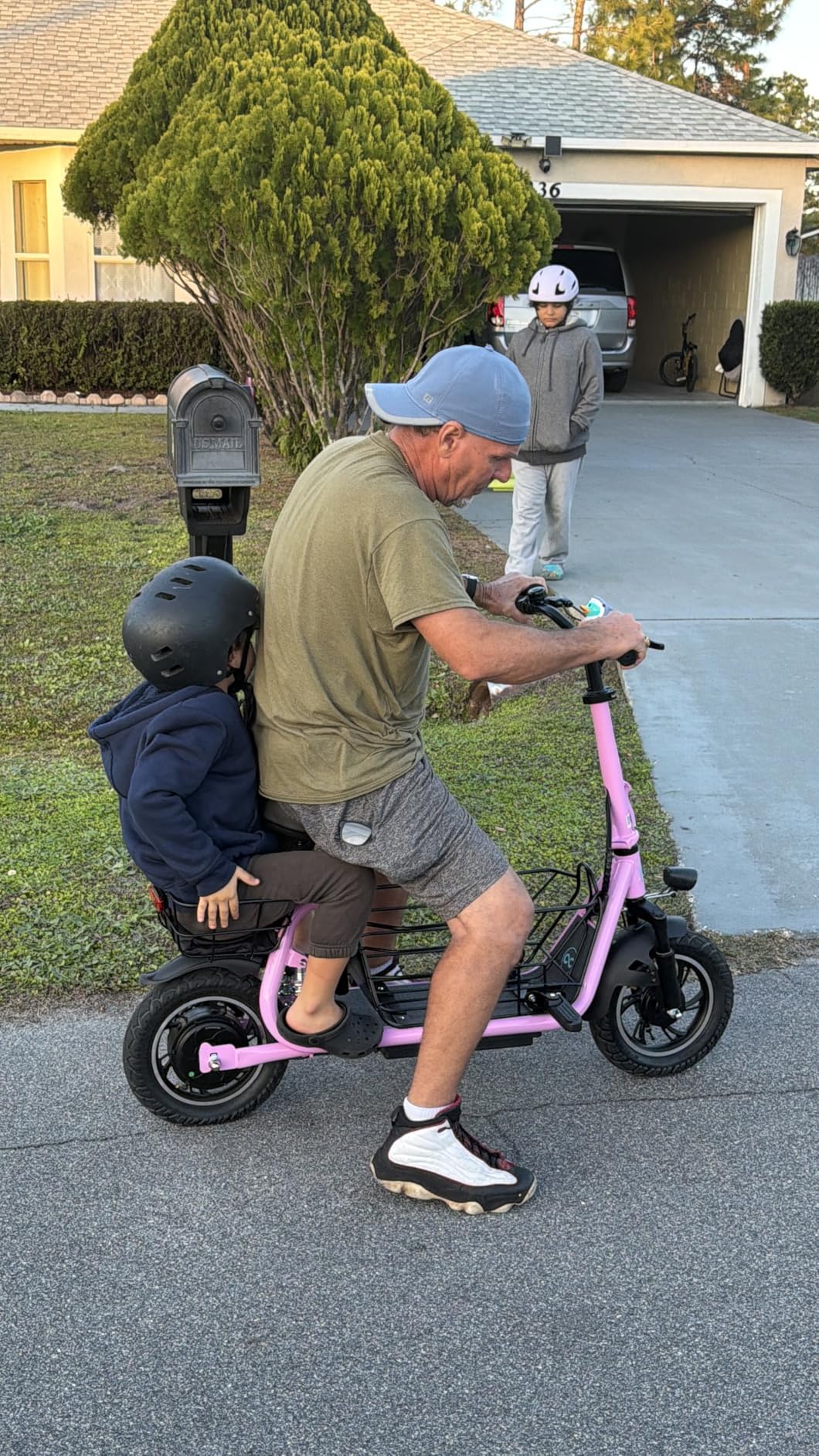 Urbanmax C1Pro Electric Scooter for Adults with Seat, Scooter Bike 19MPH 25 Miles Range, 12