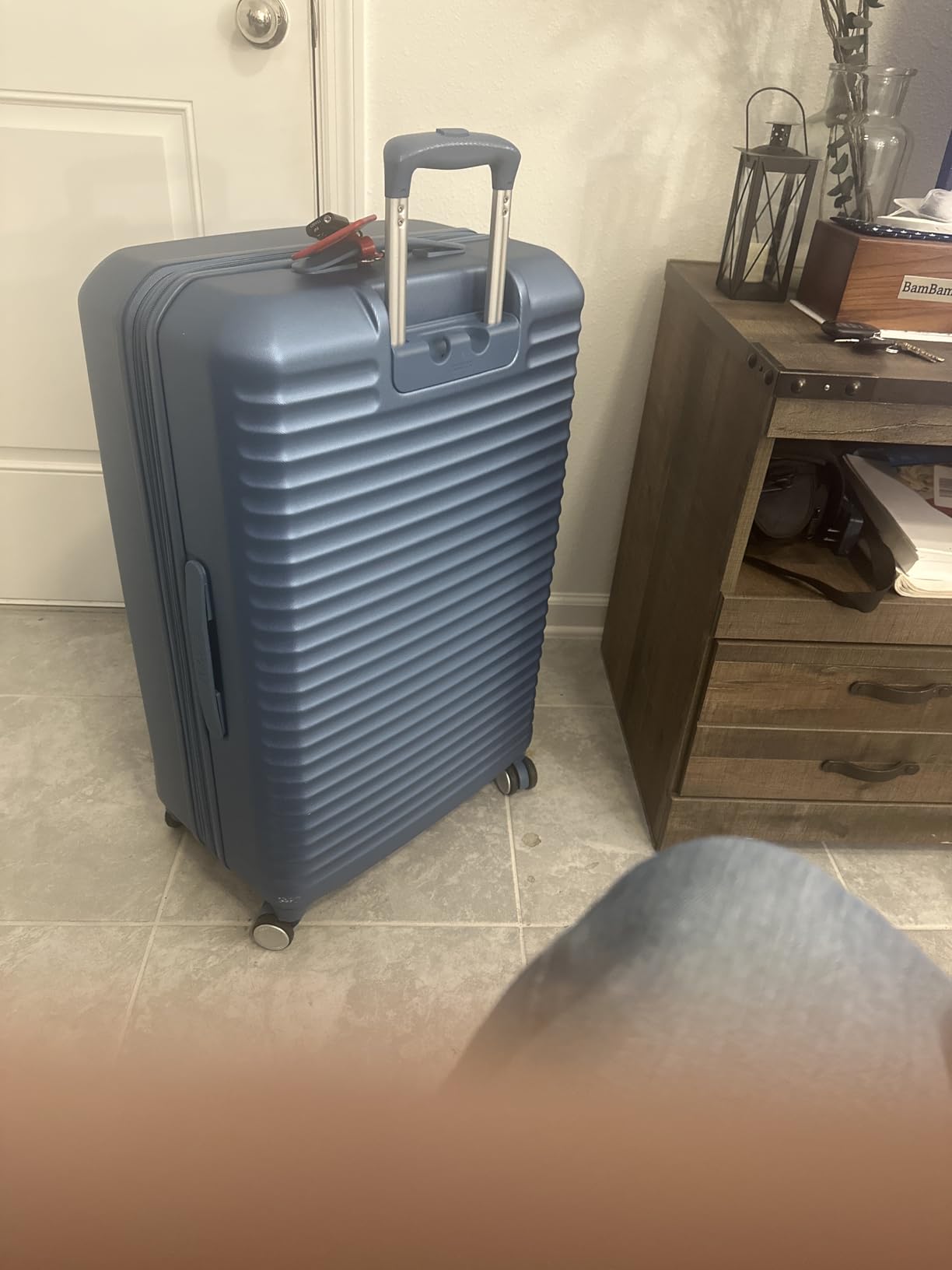 Stratum 3.0 Medium 24-Inch Spinner, Airline Approved, Durable Hardside Luggage, Expands 1.5