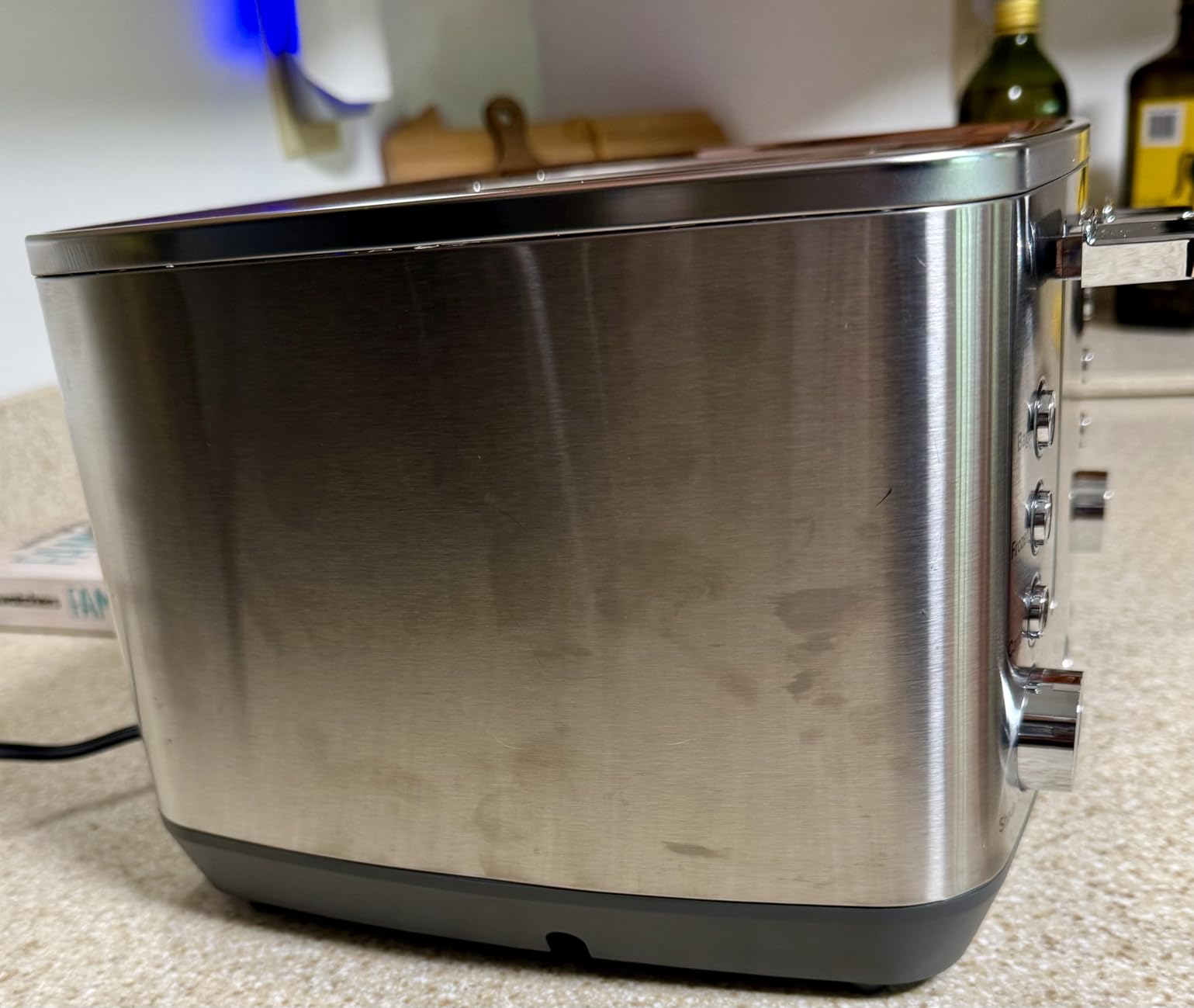 GE 4 Slice Toaster | Extra Wide Slots for Bagels, Breads, Waffles & More | 7 Shade Options | Countertop Kitchen Essentials | 1500 watt, Black customer photo 1