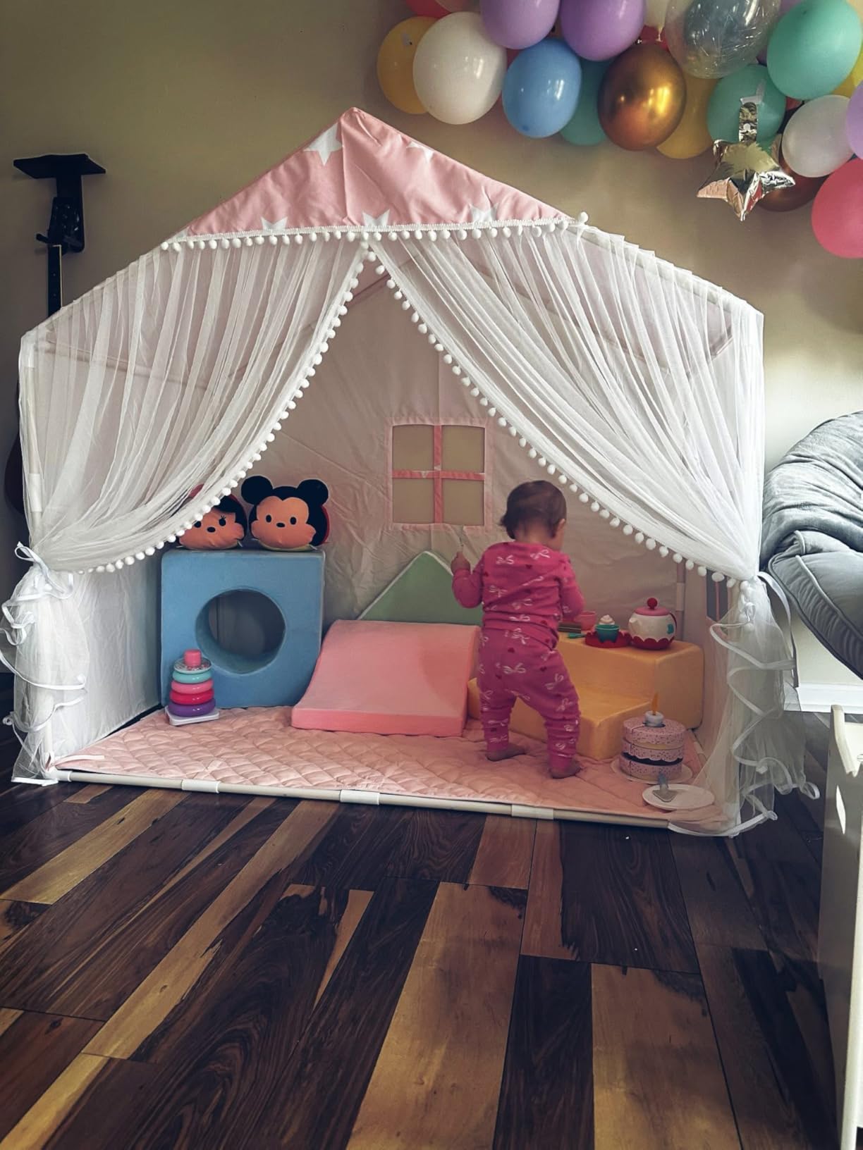 Kids Play Tent with Padded Mat, Kids Tent Playhouse Tent for Kids Ages 4-8 | Large Playhouse Indoor Boys Play Tent Play House for Children Tents Toy Birthday Gift, Grey, Washable, 57