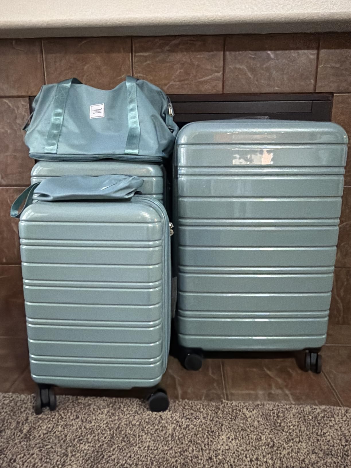 LARVENDER Luggage Sets 5 Piece, PC+ABS Expandable Suitcases with Wheels customer photo 2