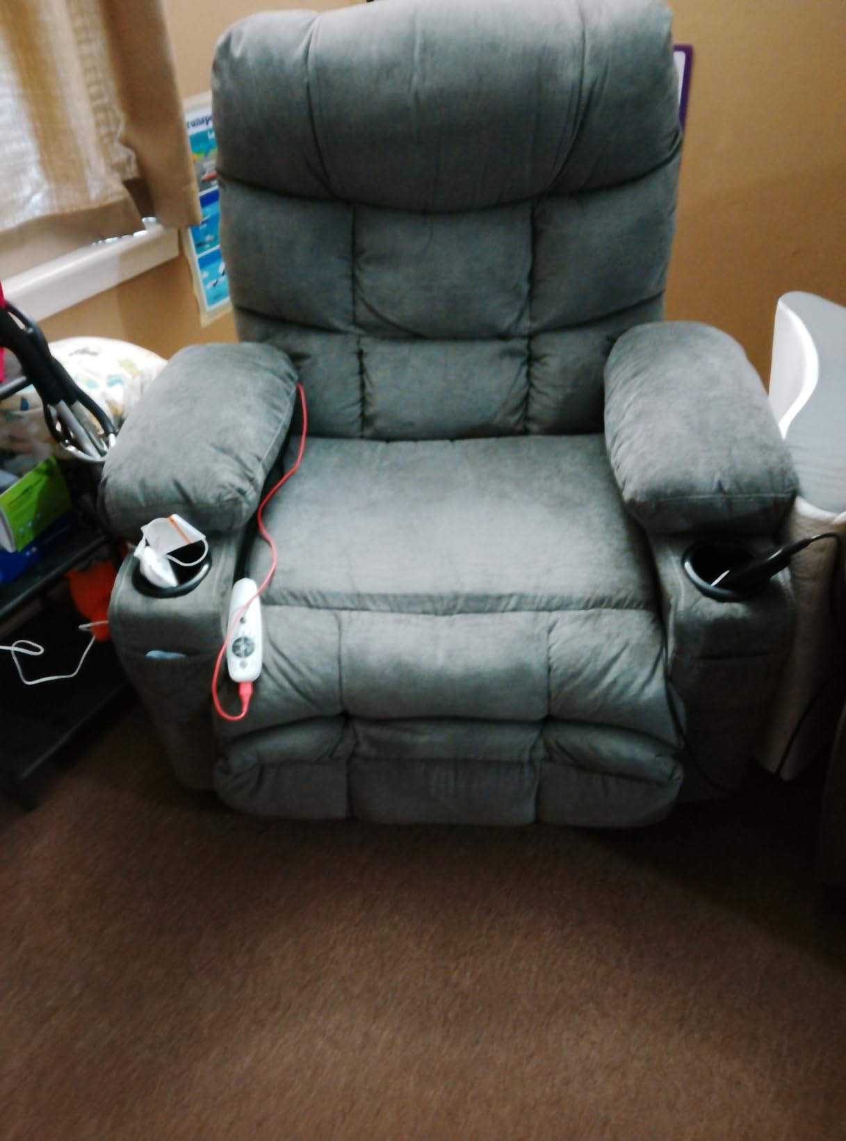 MAHOMICO Power Lift Recliner Chair for Elderly with Vibration Massage and Lumbar Heating, Electric Lift Recliner Single Sofa with Side Pocket, Two Cup Holders and USB Charge Port for Living Room customer photo 1