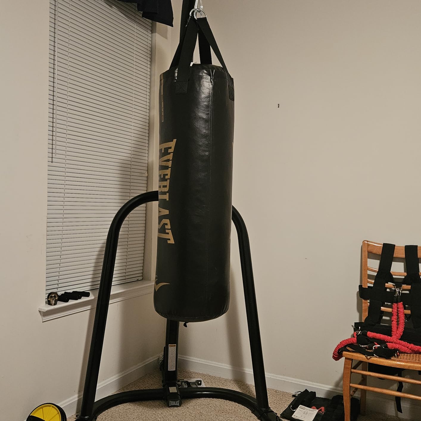 Everlast Elite Punching Bag | Durable Boxing MMA, Adults | Muay Thai customer photo 1