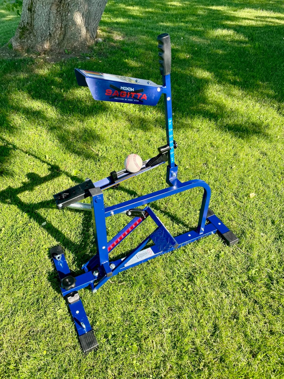 MOXOW Sagitta Manual Baseball & Softball Pitching Machine with Ball Caddy - Portable Ball Launcher for Batting and Fielding Practice, Ideal for All Skill Levels customer photo 2