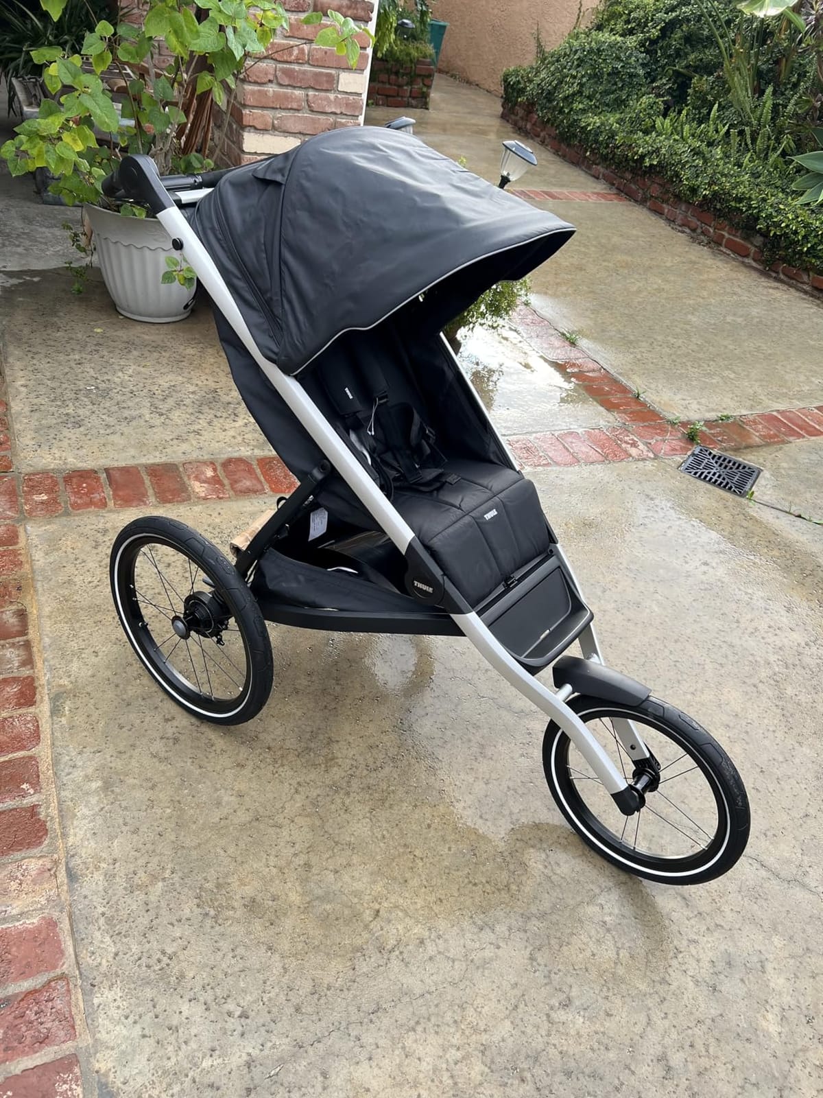 Thule Glide 3 Single Child All-Terrain & Jogging Stroller, Lightweight, air-Filled Tires, Twist Hand Brake, Fixed Front Wheel customer photo 1