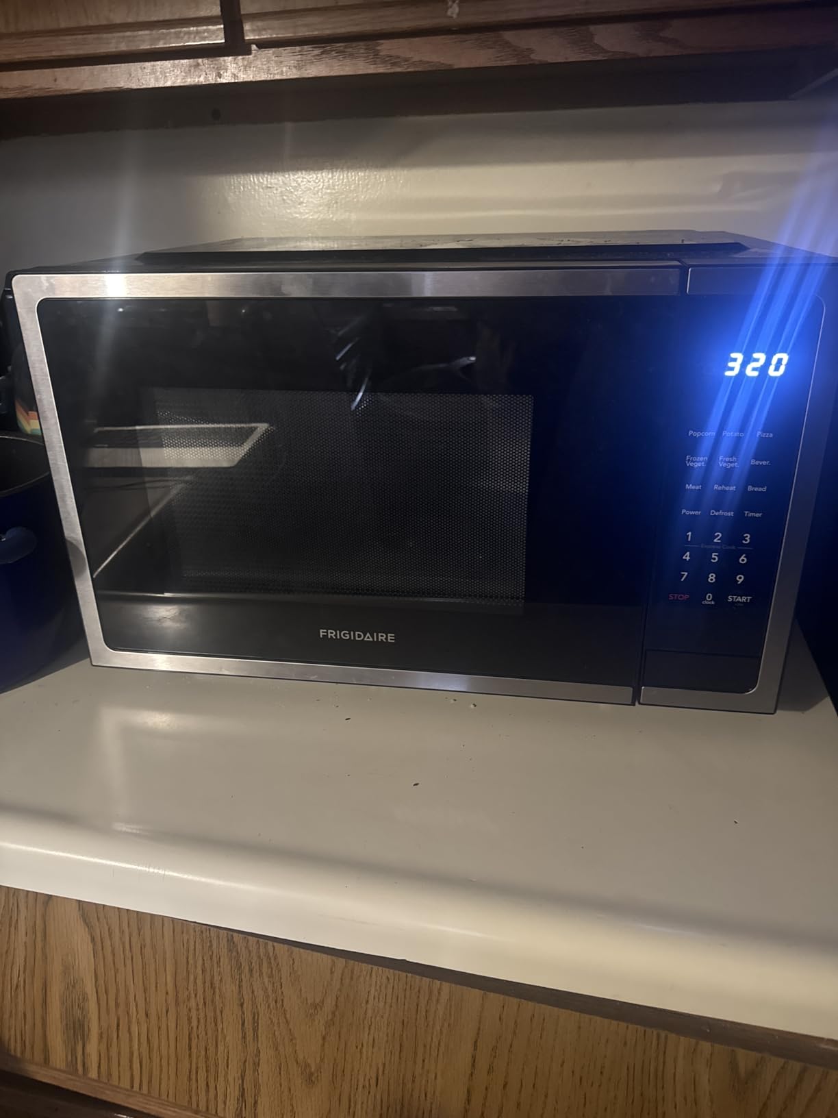 FRIGIDAIRE 2.2 Cu. Ft. Stainless Steel Microwave Oven, Multi Function, Programmable, 1,200 Watts customer photo 2