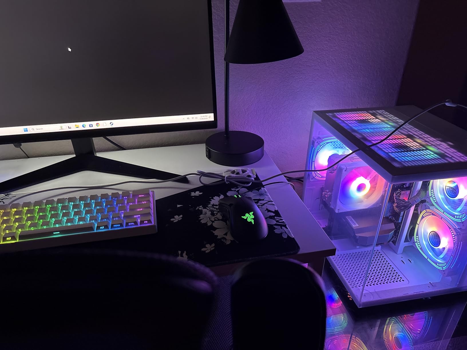 suevery Prebuilt Desktop Computer Gaming PC Black customer photo 2