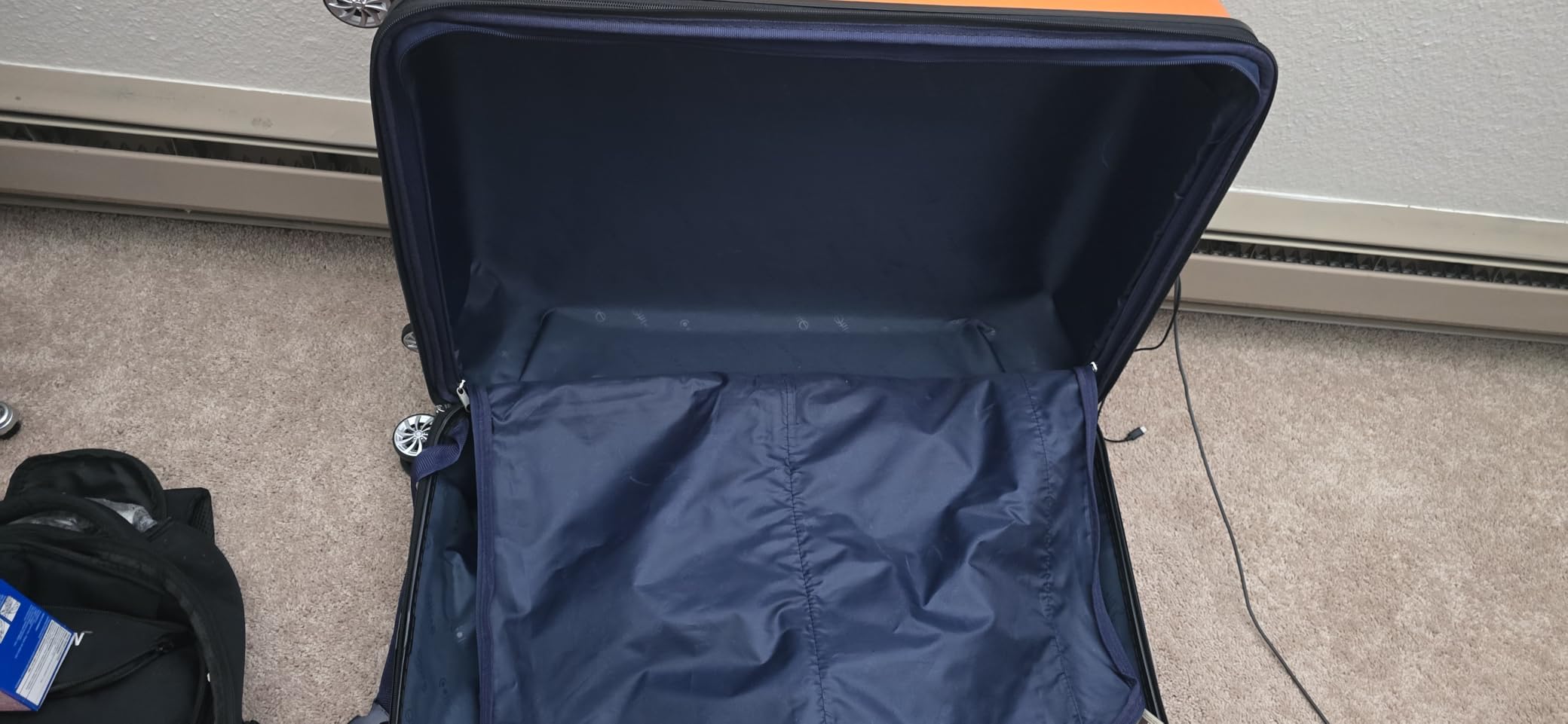 Luggage, Lightweight and Durable Hardshell, 28 in, apricot white customer photo 1