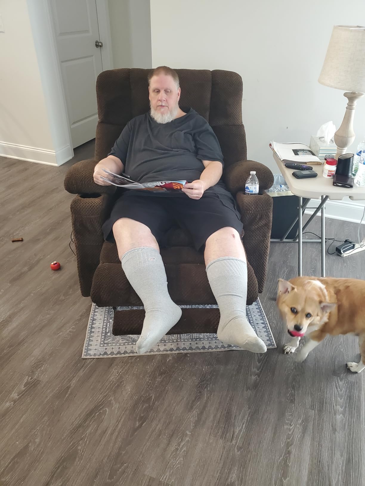 Tami Tami Dual Motor Power Lift Chair Recliner for Elderly with Massage and Heat, Infinite Position Electric Lift Recliner with Adjustable Headrest, USB (T6015 - Plush Fabric, Dark Gray, Medium) customer photo 2