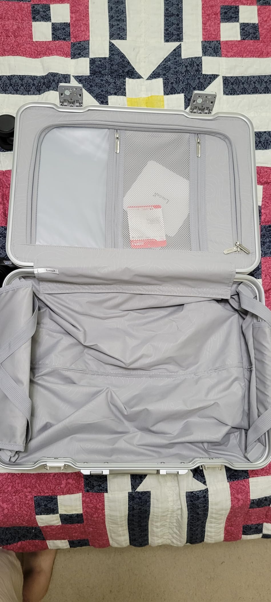 LUGGEX Checked Suitcase with Spinner Wheels, 8010S Aluminum Frame Zipperless Polycarbonate Hard Shell Suitcase (ZX-Core, Black, 30 Inch) customer photo 1