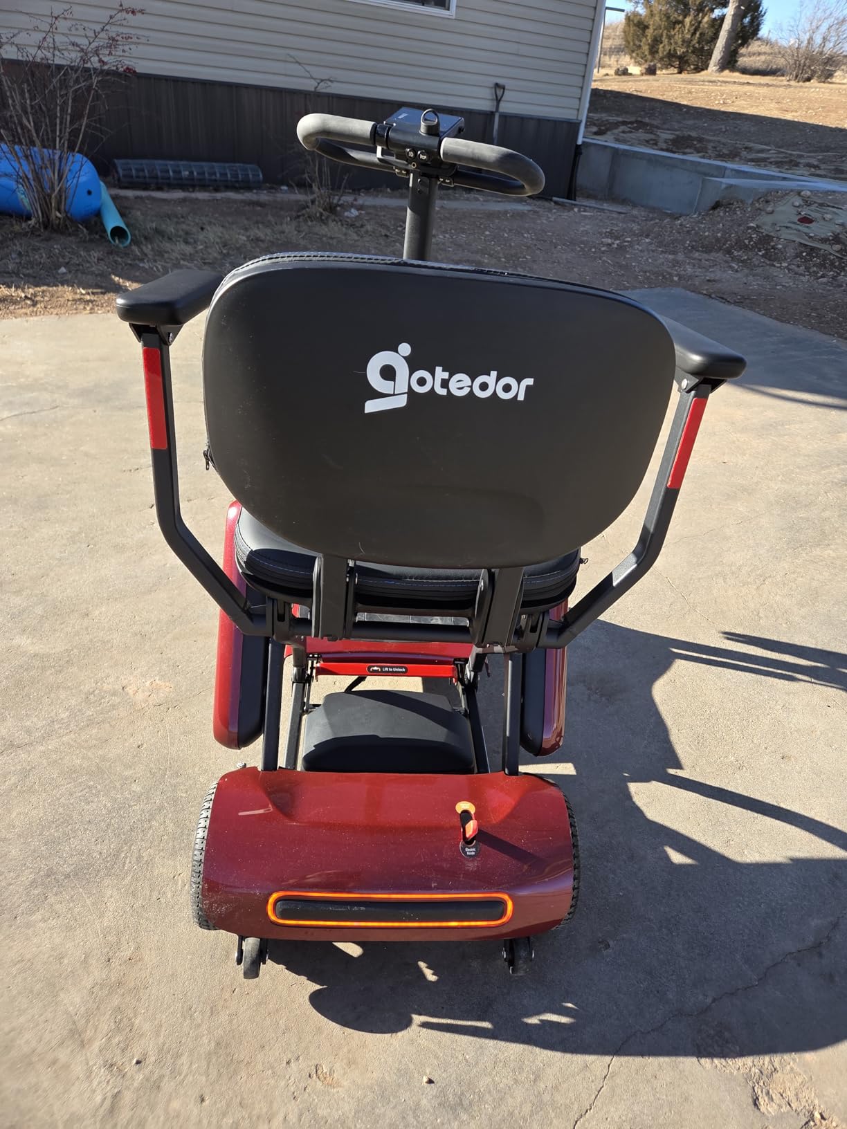 Aotedor Foldable Mobility Scooter for Seniors, 20 Miles Long Range Safe & Comfortable Lightweight Folding Scooter with 275lb Capacity All-Terrain Airline Cruise & FSA Approved - Extended Range customer photo 2