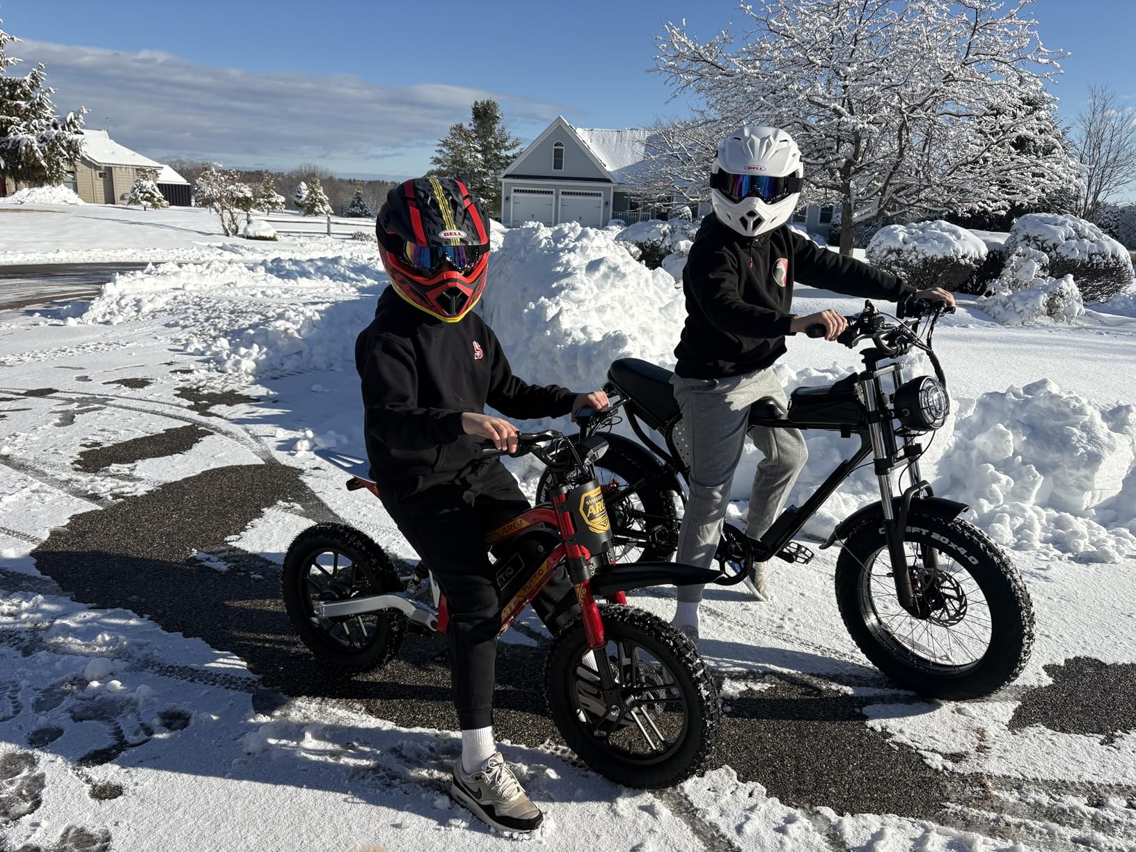 Tuttio ARC-I 36V Mini Electric Dirt Bike, Adjustable Speed for Young Riders, 25-Mile Long Range, 22MPH, 750W Motor, 5-Speed Modes, 16
