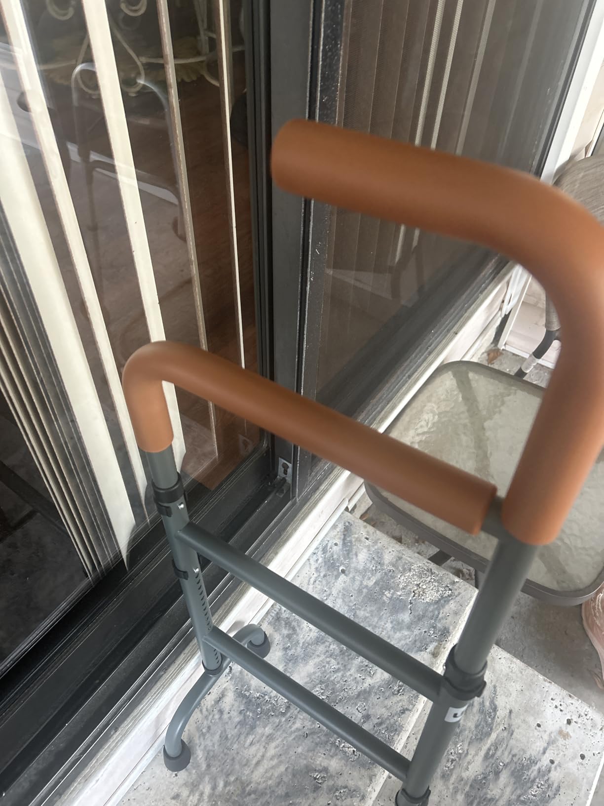 20-Level Adjustable Stair Climbing Assist Cane & Elderly Stair Lift Assist with Anti-Slip Handle & Stabilizing Feet (grey) customer photo 1