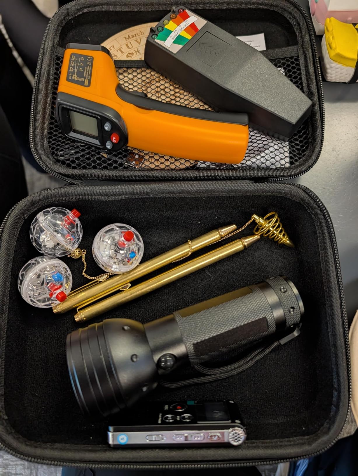 Professional 8 Pcs Ghost Hunting Equipment Kit, All-in-One Ghost Hunting Kit for Paranormal Research, Complete Ghost Investigation Equipment with EMF Meter, Spirit Box & Recorder customer photo 2