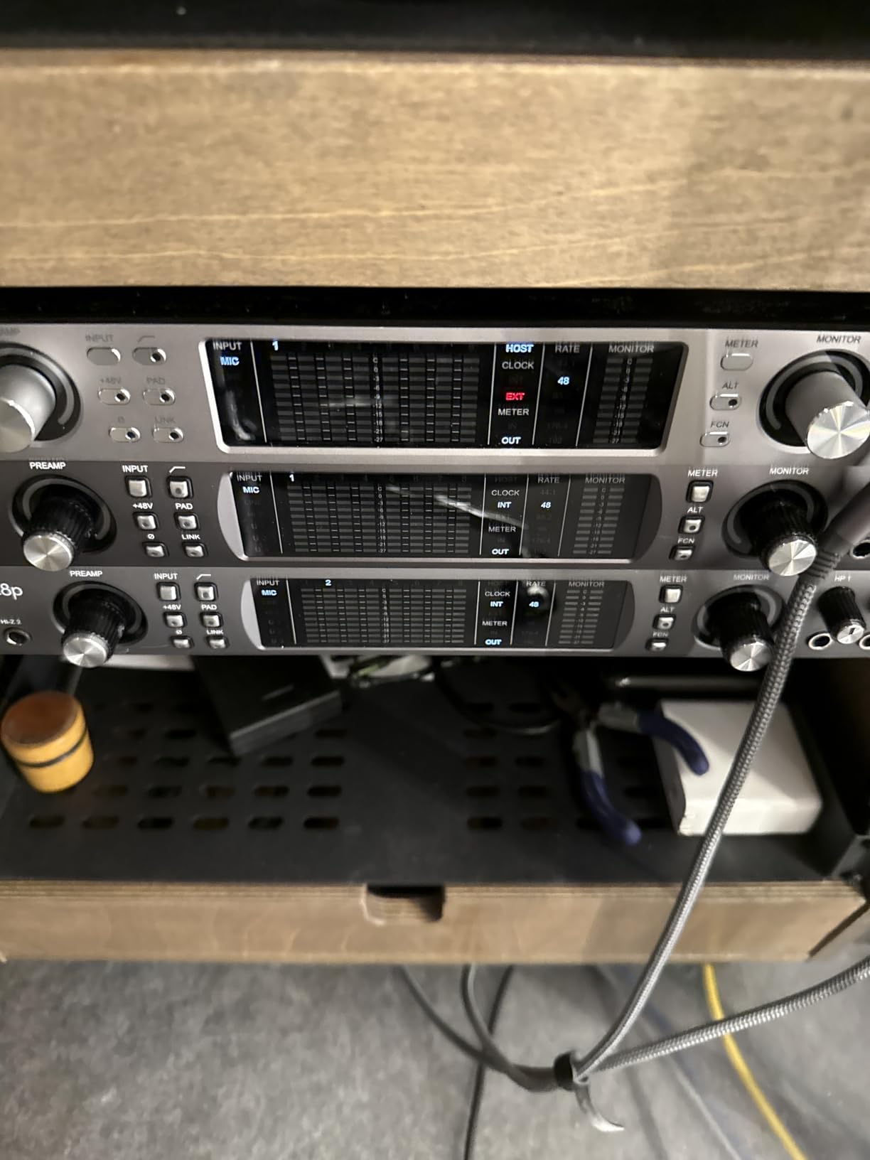 Sound Town Studio Desk Workstation with Dual 13U Side Rack Cabinets, Slide-Out Trays, Casters, for Recording Rooms and Home, Solid Carbonized Bamboo (SDRK-WS69CB) customer photo 1