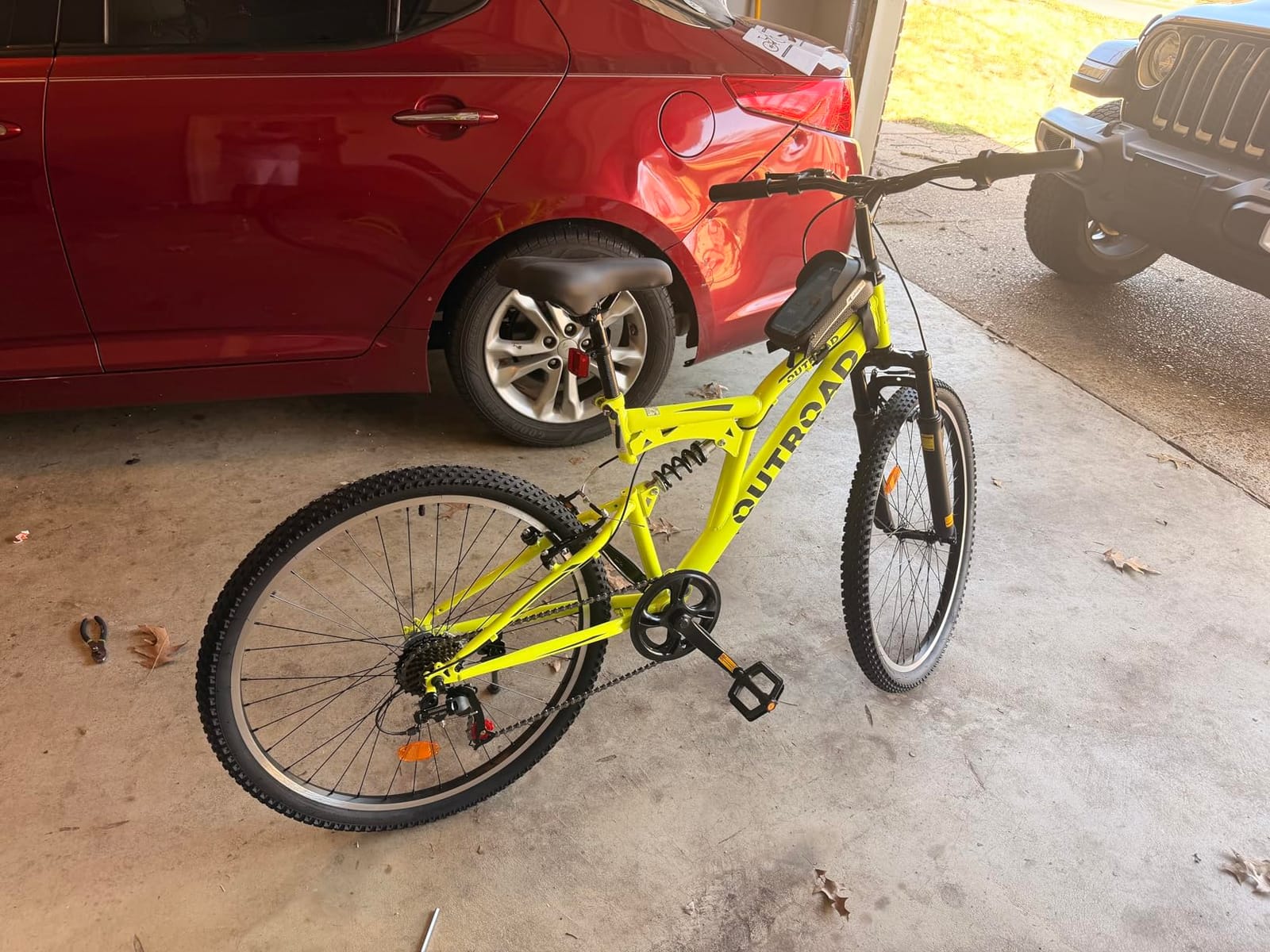 Max4out 26 inch Mountain Bike Dual Full Suspension, Outdoor Hybrid Bikes,7-Speed/High-Carbon Steel, for Men Women Adult, MTB Bicycle with Suspension Fork customer photo 2