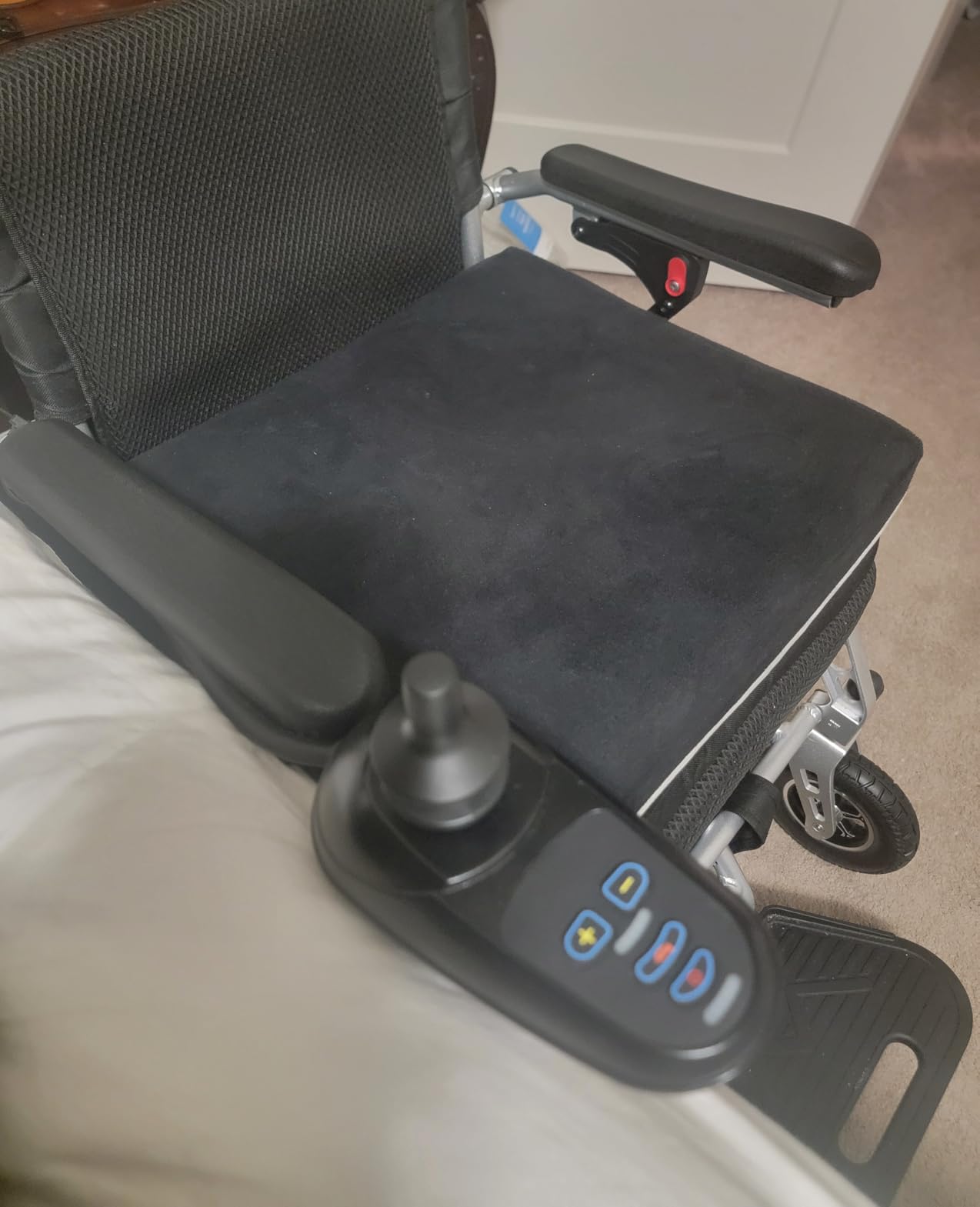 [2026 Upgrade] Foldable Electric Wheelchairs for Adults Lightweight | 500W Motorized Wheelchairs, Support 330 Lbs, 15 Miles, Power Wheelchair for All-Terrain, Electromagnetic Brake, Airline Approved customer photo 1