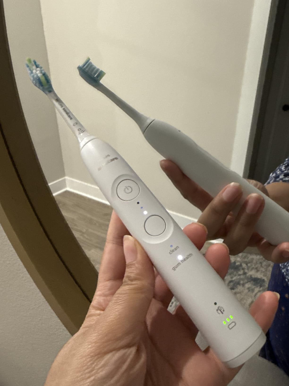 Philips Sonicare 5950 Rechargeable Electric Toothbrush, 2 Brush Head, Black | 1000% More Plaque Removal, Pressure Sensor, 6 Brush Settings, 21-Day Battery, Includes Travel Case, HX7131/03 customer photo 1