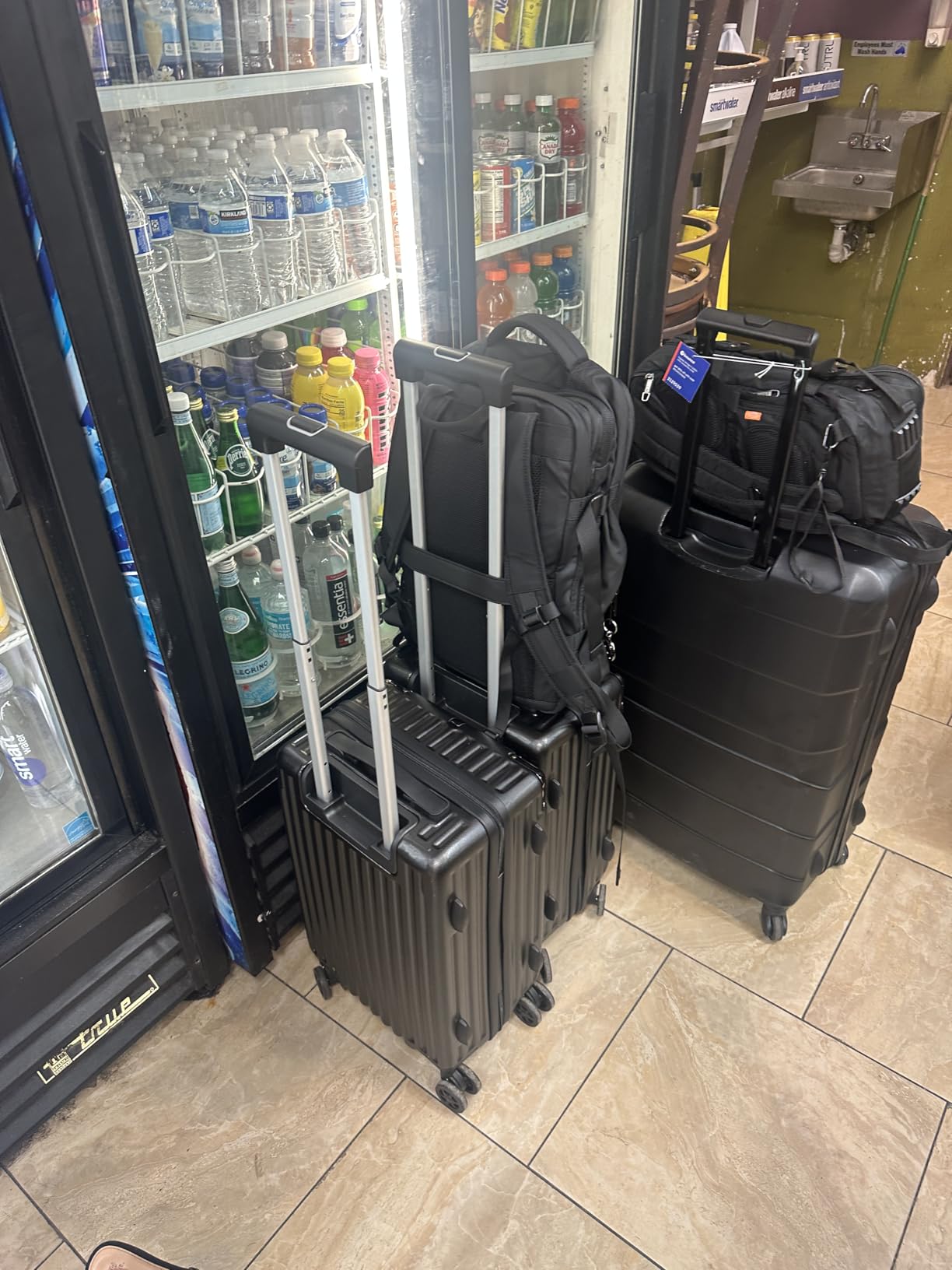 Luggage Set, 20 Inch Carry on Luggage, 24 Inch Checked Luggage Lightweight Hardside Suitcase With Spinner Wheels, TSA Lock, 2-Piece Set customer photo 2