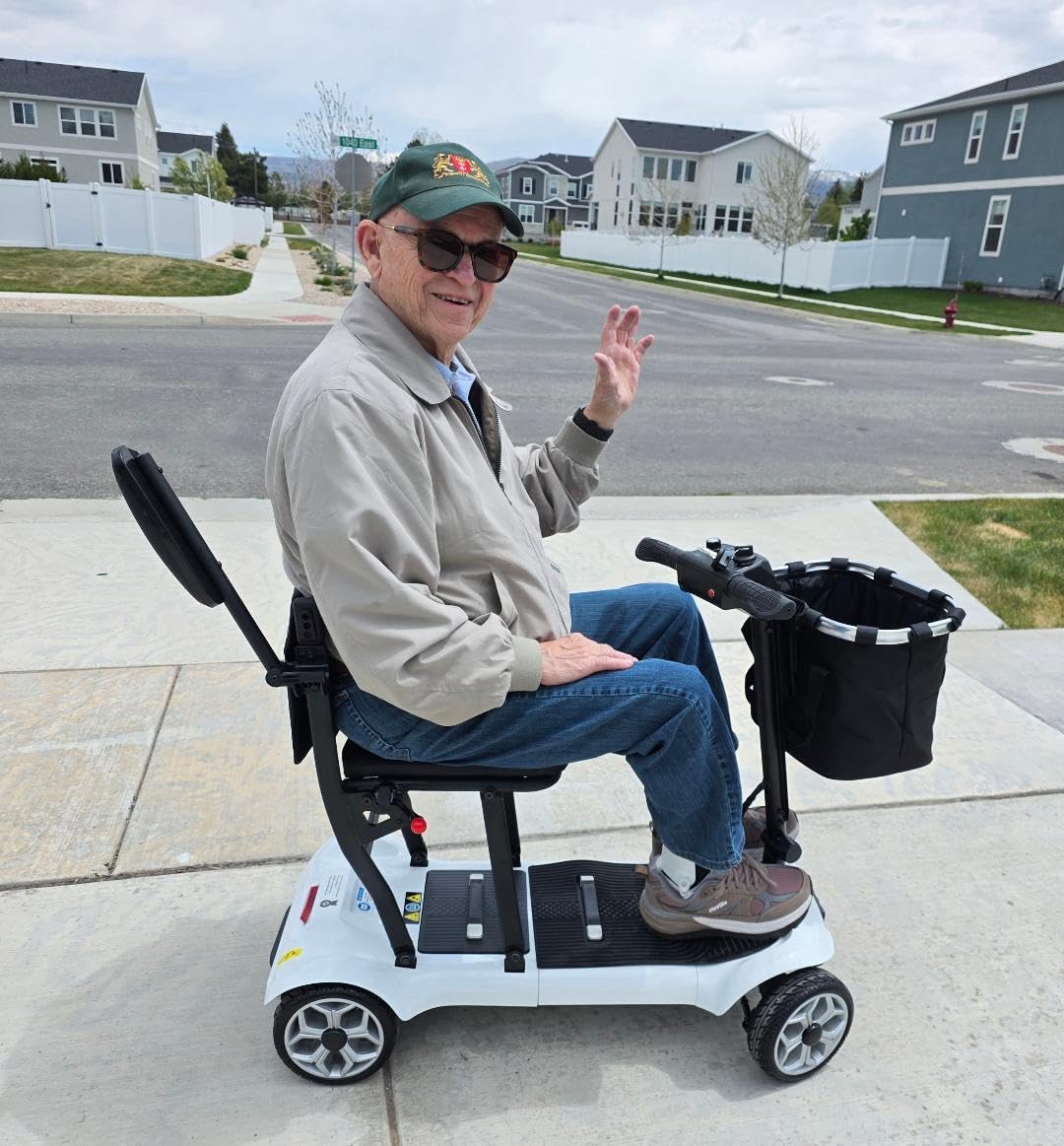 PAISEEC D3 Ultra Lightweight Mobility Scooter for Seniors, 39.7 lbs Folding Mobility Scooter with 2 Lithium Batteries, All Terrain Travel Scooter 18.6 Miles Airline Approved customer photo 1