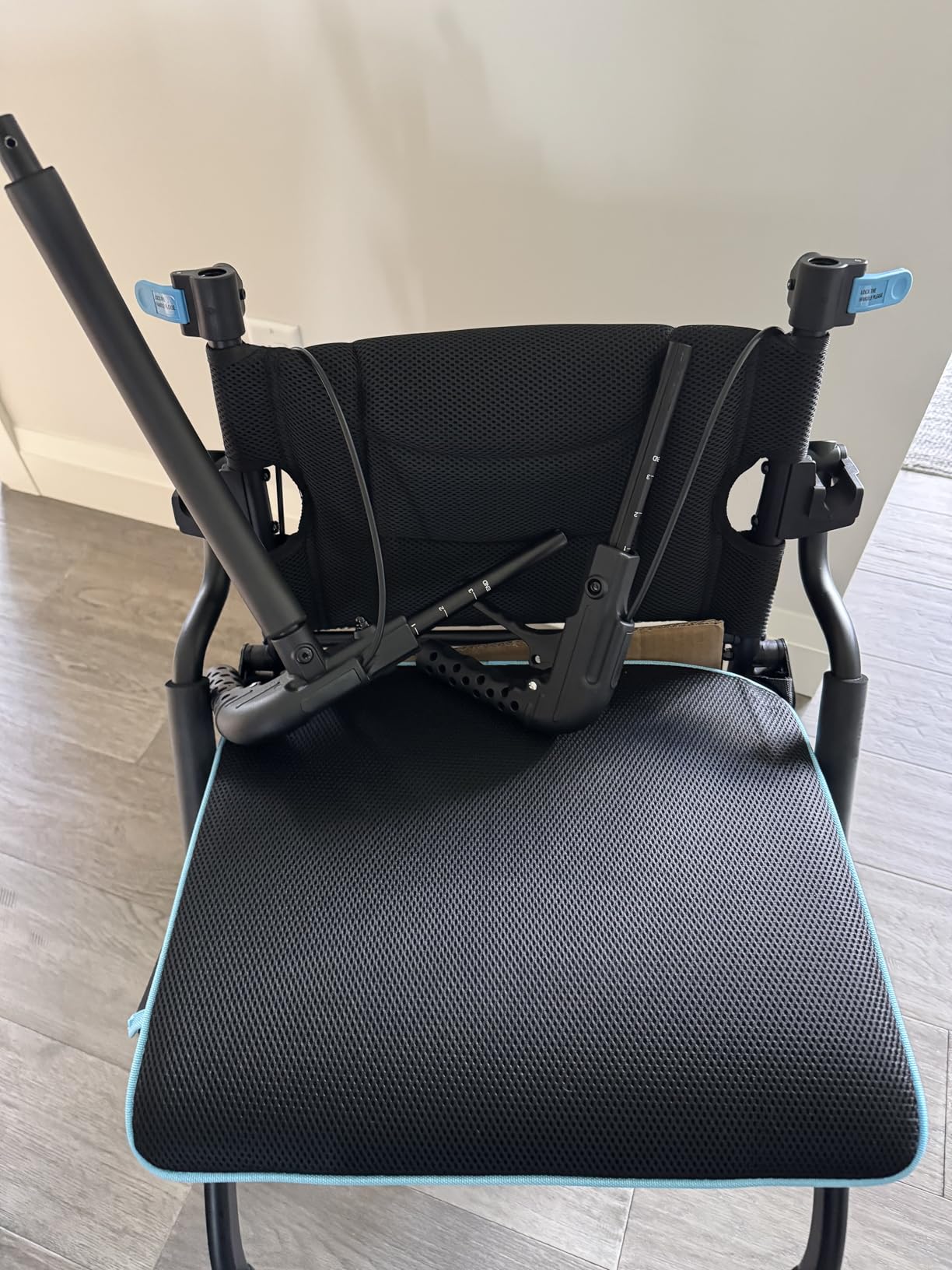 Transport Wheelchairs for Adults Lightweight Foldable Reclining Chair with Telescopic Handle, Portable Folding Travel Transfer Wheel Chairs for Seniors customer photo 2