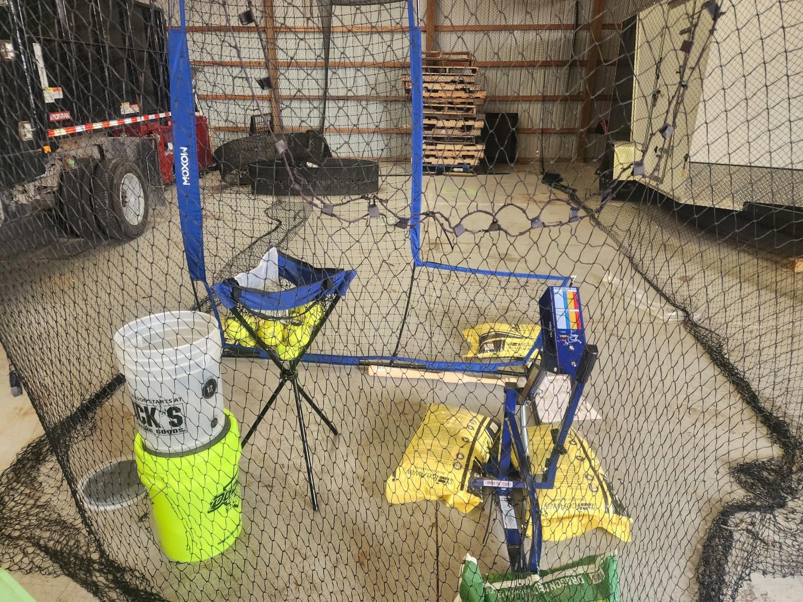 MOXOW Sagitta Baseball & Softball Pitching Machine 3-in-1 Bundle with Ball Caddy & 7x6 ft L Screen - Portable Launcher for Batting & Fielding Practice, Ideal for All Skill Levels customer photo 2