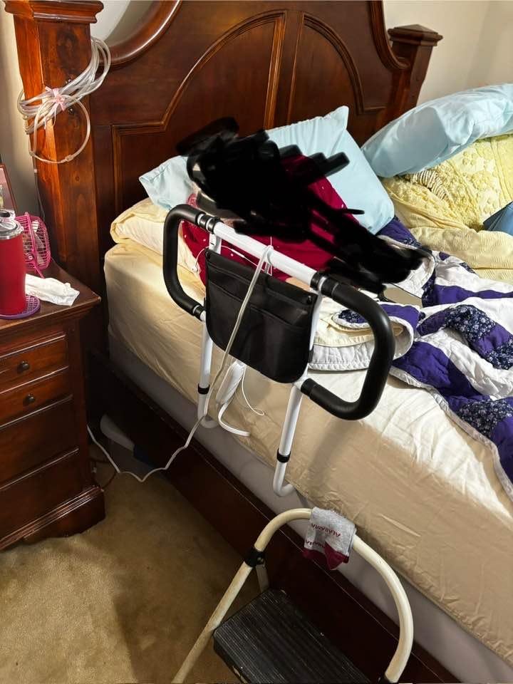 Bed Rails for Elderly Adults Safety - Extended Bed Assist Rail for Seniors - Adjustable Beds Side Rails Handle Support Bar Bed Guard with Storage Bag & Fixing Strap, Fit King Queen Full Twin Beds customer photo 2