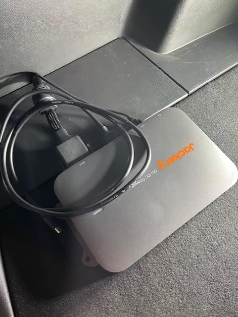 Jackery DC-DC Charger, 600W Alternator Charger | Fast Charging for Portable Power Stations, 6X Faster Than Cigarette Chargers, for Road Trips, RVs customer photo 1
