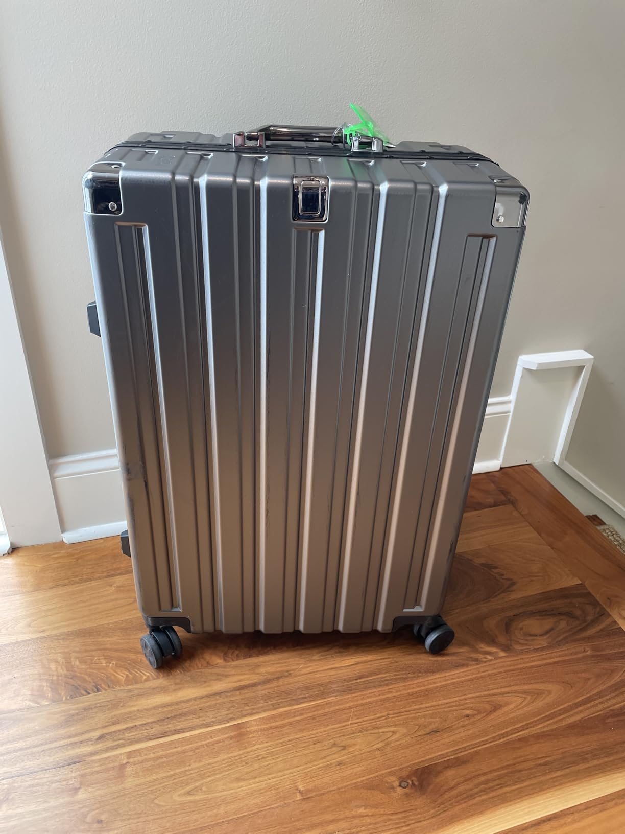 Krute Zipperless Luggage 28inch Checked Hard Shell Suitcases with Wheels | TSA Approved Large No Zipper Aluminum Frame Luggage 100% PC Hard Travel Suitcase customer photo 1