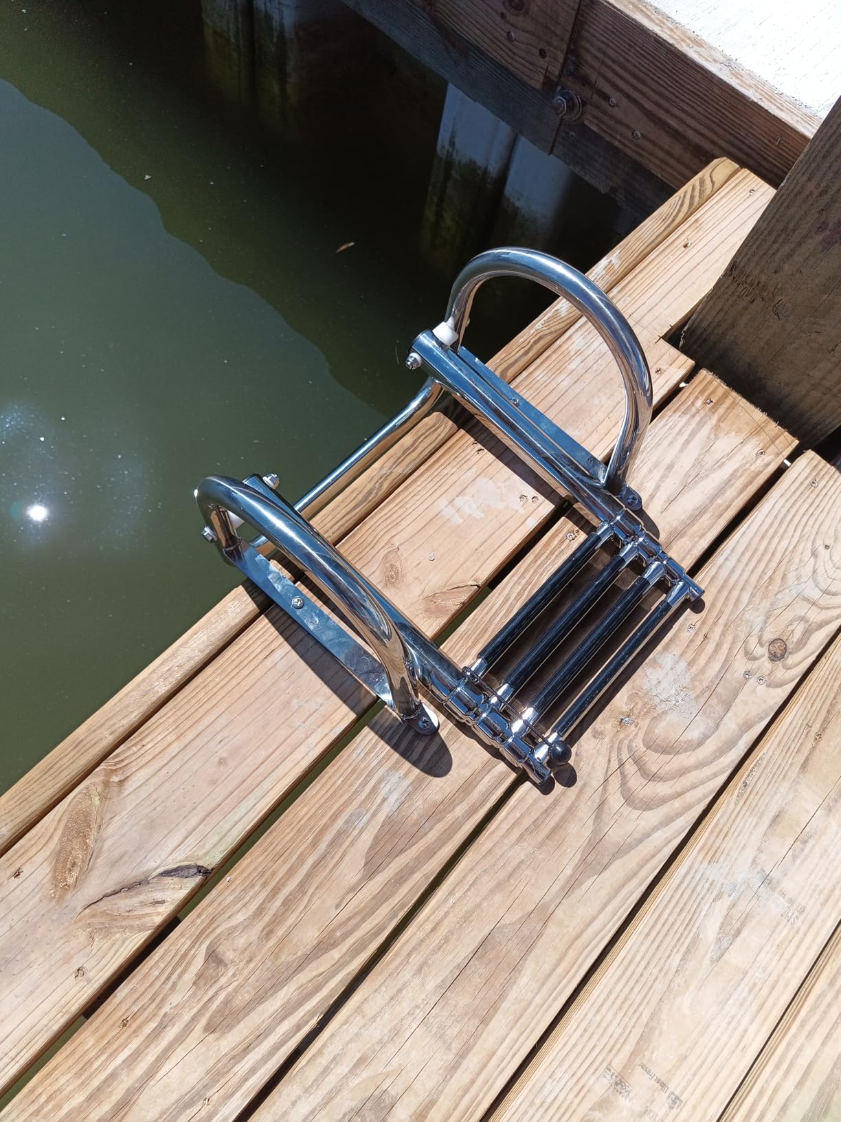 VEVOR Boat Ladder, 4 Steps Stainless Steel Telescoping Folding Swim Deck Ladder for Rear Entry Inboard, 600lbs Capacity with Wide Non-Slip Steps & Handrails, for Outboards, Yacht, Pontoon Boat customer photo 1