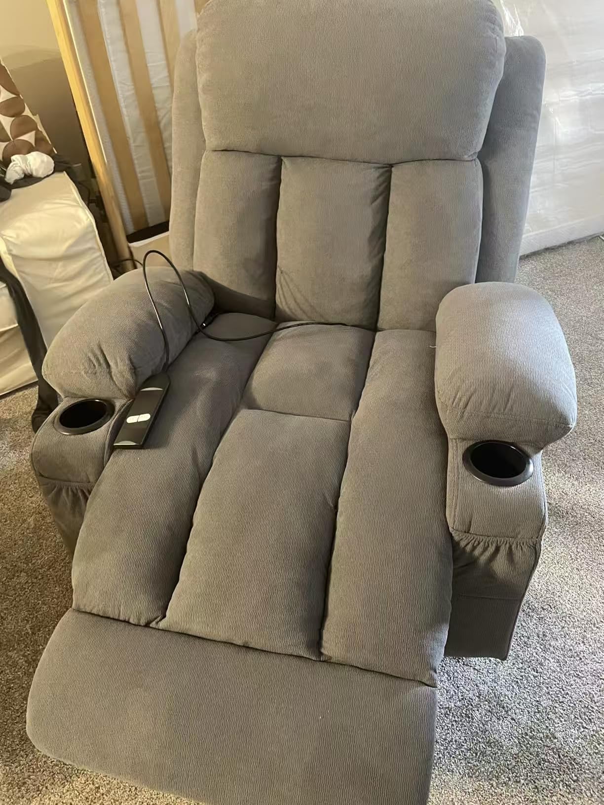 MAHOMICO Power Lift Recliner Chair for Elderly with Vibration Massage and Lumbar Heating Electric Oversized Single Sofa with Cup Holder and USB Charge Port for Living Room customer photo 1