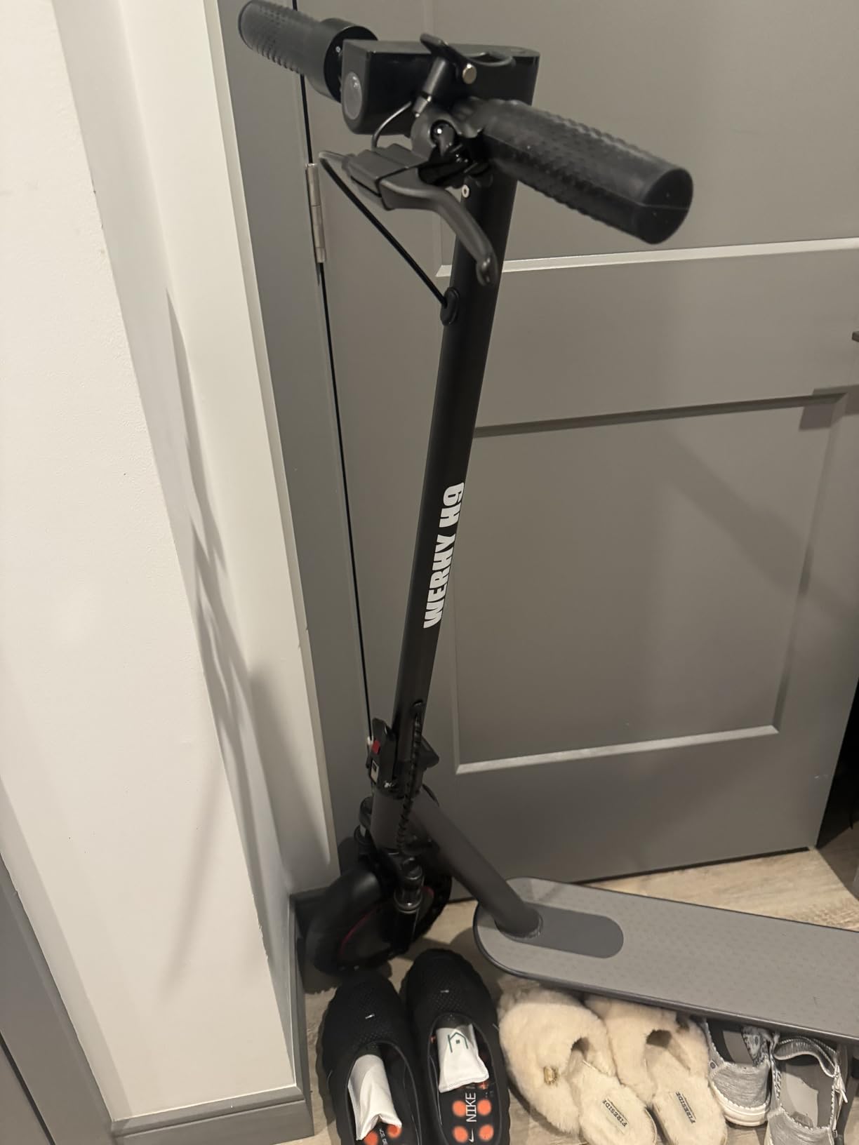 WERHY Electric Scooter, 500W/800W/1000W Powerful Motor & 19/22 MPH Top Speed, 16/25 Miles Range, Folding E Scooter with Dual Braking for Teens and Adults customer photo 1