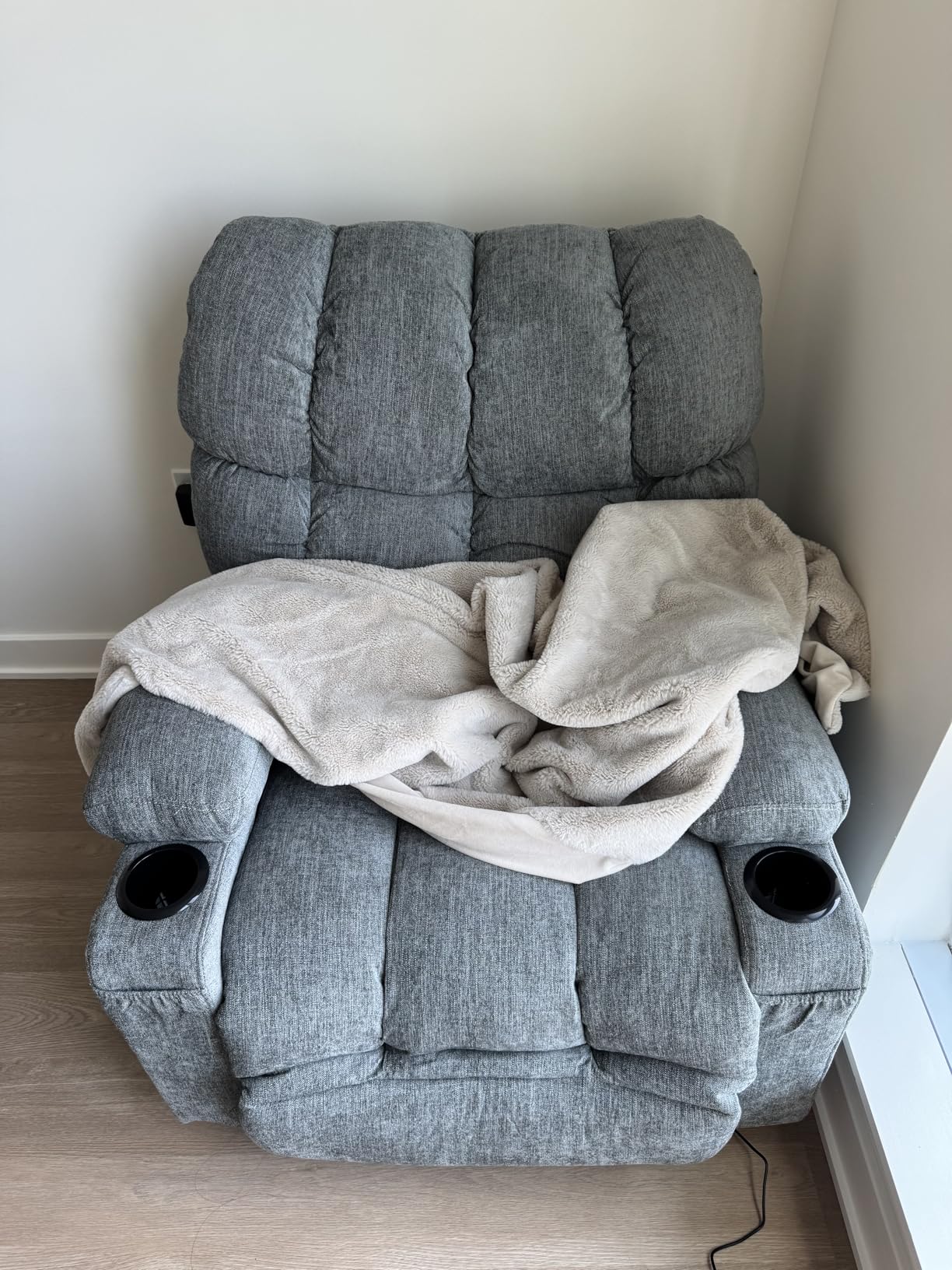 Power Lift Recliner Chair for Elderly with Vibration Massage and Lumbar Heating Electric Recliner Sofa with Cup Holders and USB Charge Port for Living Room Comfort customer photo 2