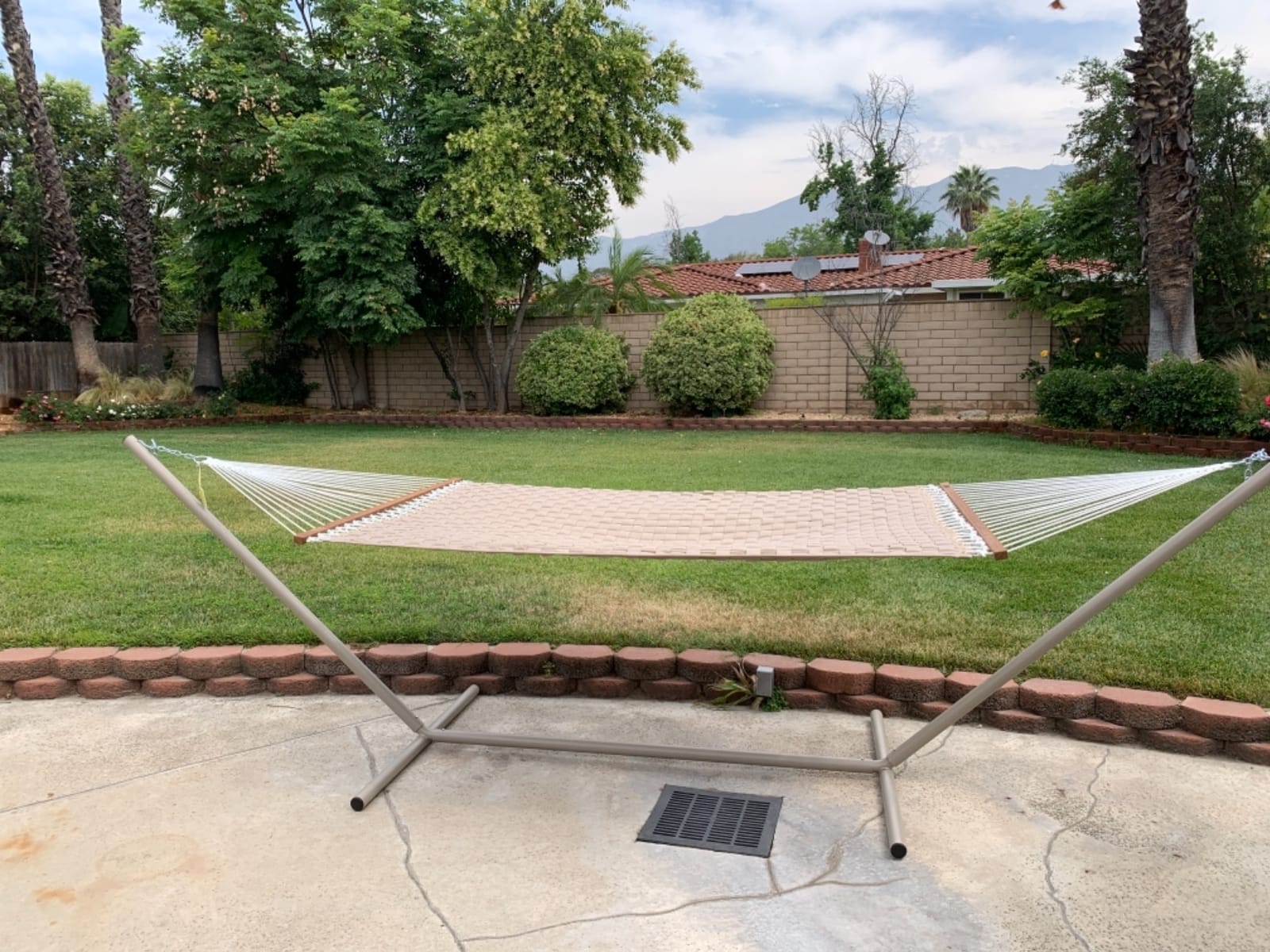 Hatteras Hammocks 15 ft. Tri-Beam Steel Hammock Stand with Right Connection Design and Cape Shield Powder Coating, 600 LB Weight Capacity, Handcrafted in The USA - Black customer photo 1