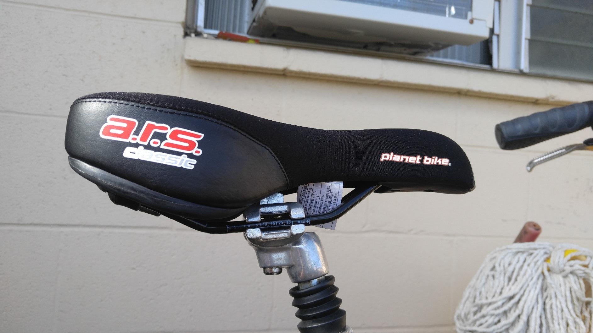 Planet Bike Anatomic Relief System Classic Bike Seat- Men customer photo 1