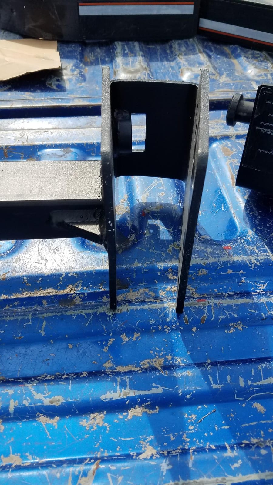 CURT 16115 E16 5th Wheel Hitch, 16,000 lbs customer photo 2