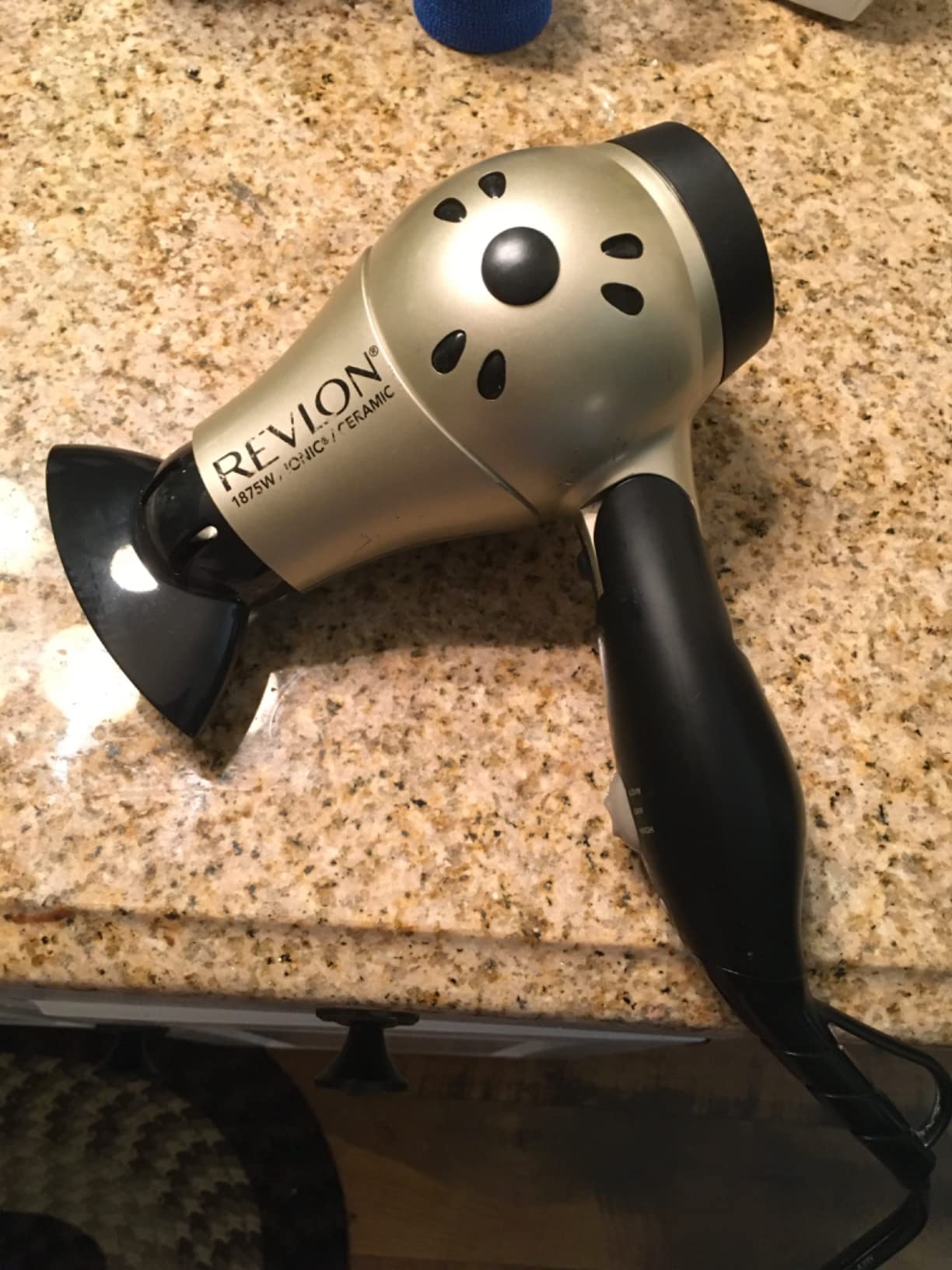 REVLON 1875W Compact Folding Handle Hair Dryer, Ionic Technology for Less Frizz, 2 Heat/Speed Settings + Cool Shot customer photo 2