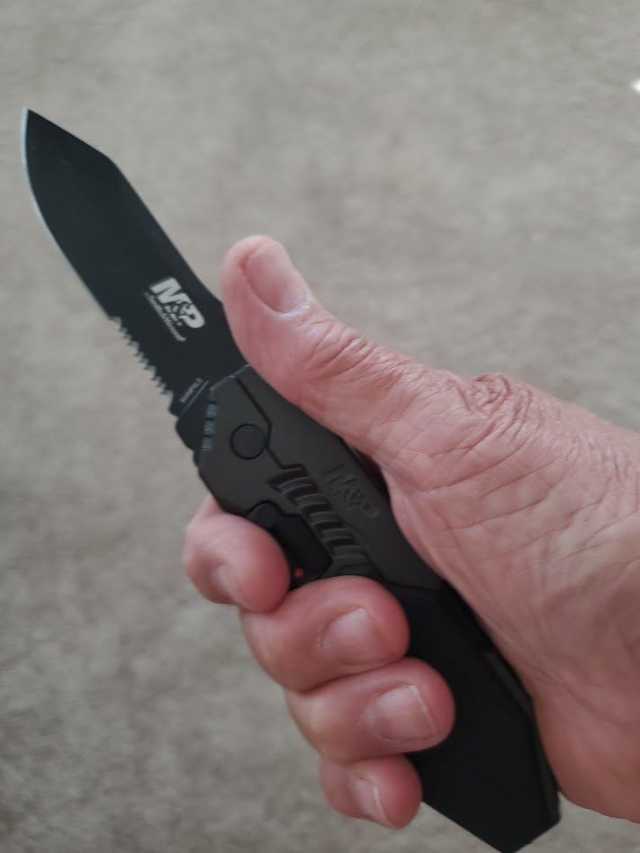 Smith & Wesson SWMP4LS 8.6in S.S. Assisted Folding Knife with 3.6in Serrated Clip Point Blade and Aluminum Handle for Outdoor Tactical Survival and EDC, Black customer photo 1