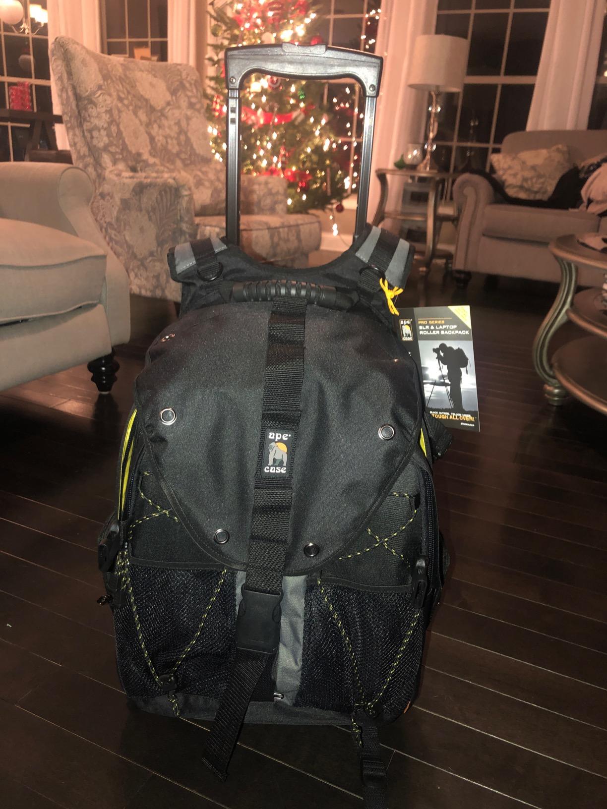 ACPRO4000, Backpack with wheels, Laptop compartment, Padded, Rain cover included, Adjustable straps, Camera backpack, Black (ACPRO4000), Large With Rollers customer photo 2