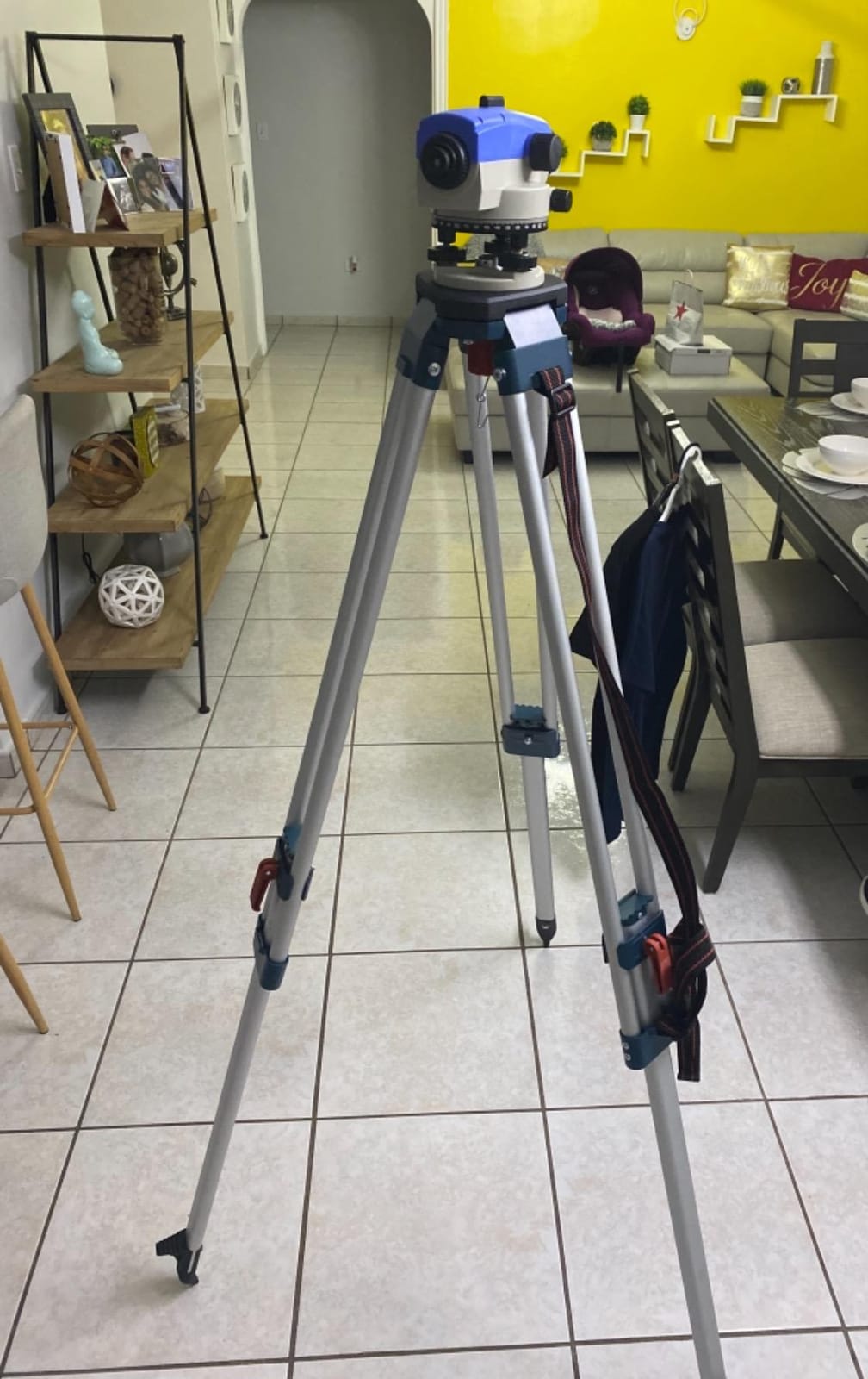 BOSCH BT160 63 in. Aluminum Contractor's Tripod customer photo 2