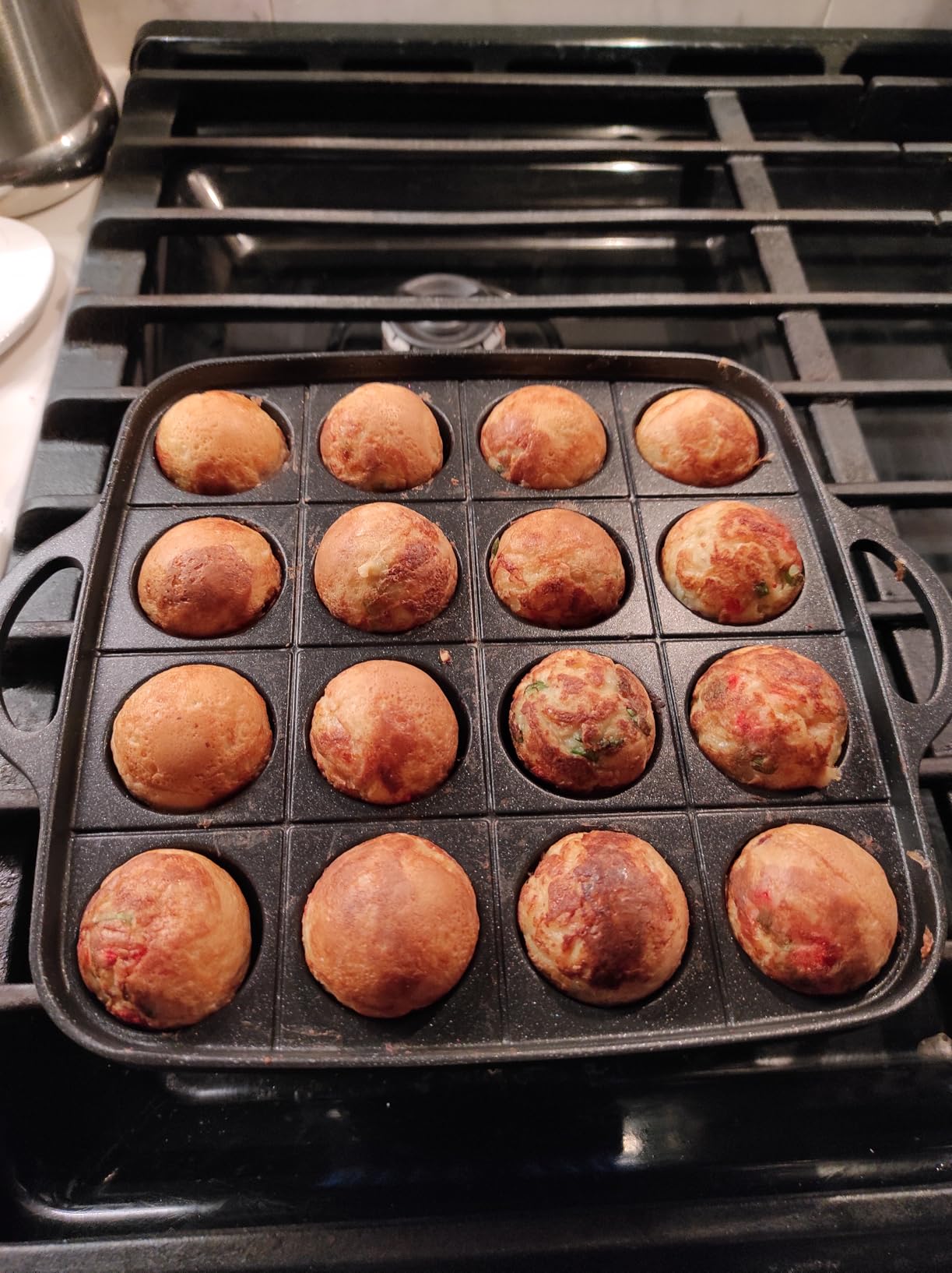 Iwatani Takoyaki Grill Pan, Medium, Black customer photo 1
