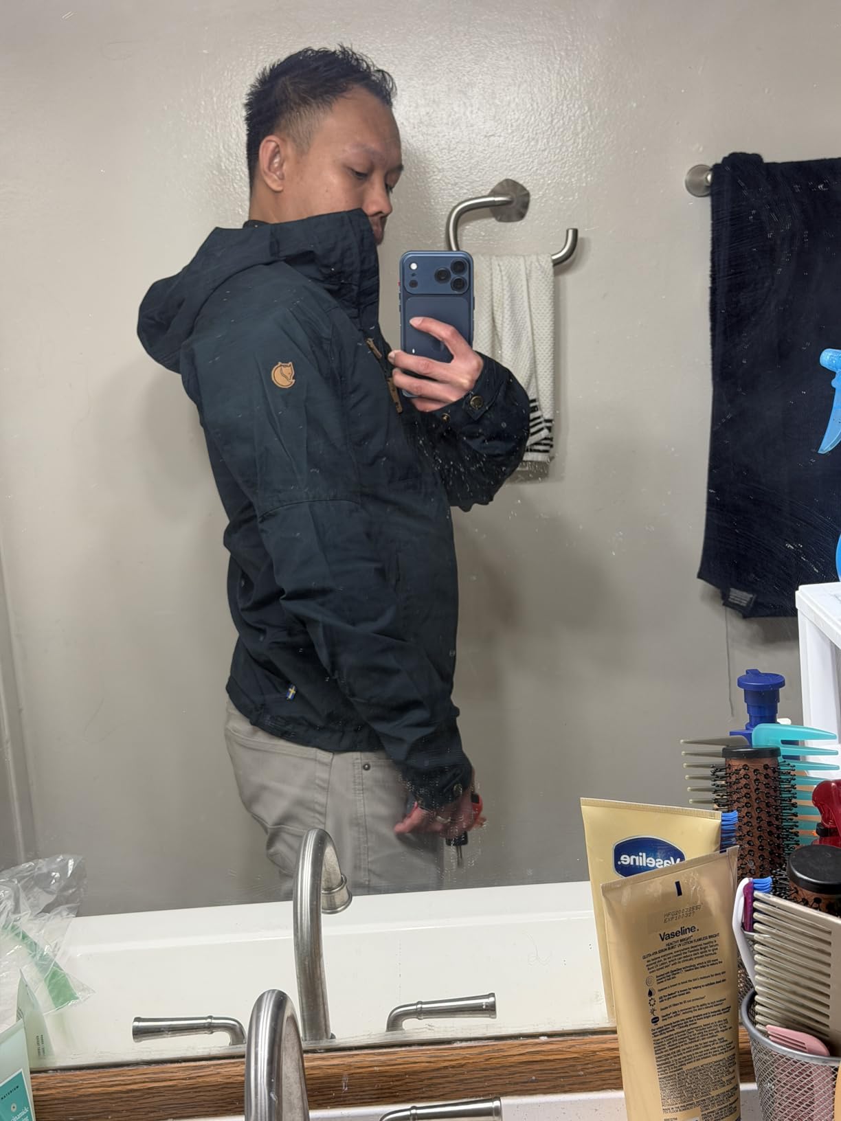 Fjallraven Sten Men's Shell Jacket - Water and Wind Resistant, Breathable, Durable Fabric customer photo 1