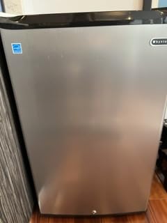 Whynter Upright Small Freezer Mini Freezer with Lock for Bedrooms, Dorms, Garages, Offices CUF-110B, Black Energy Star, 1.1 Cu Ft customer photo 2