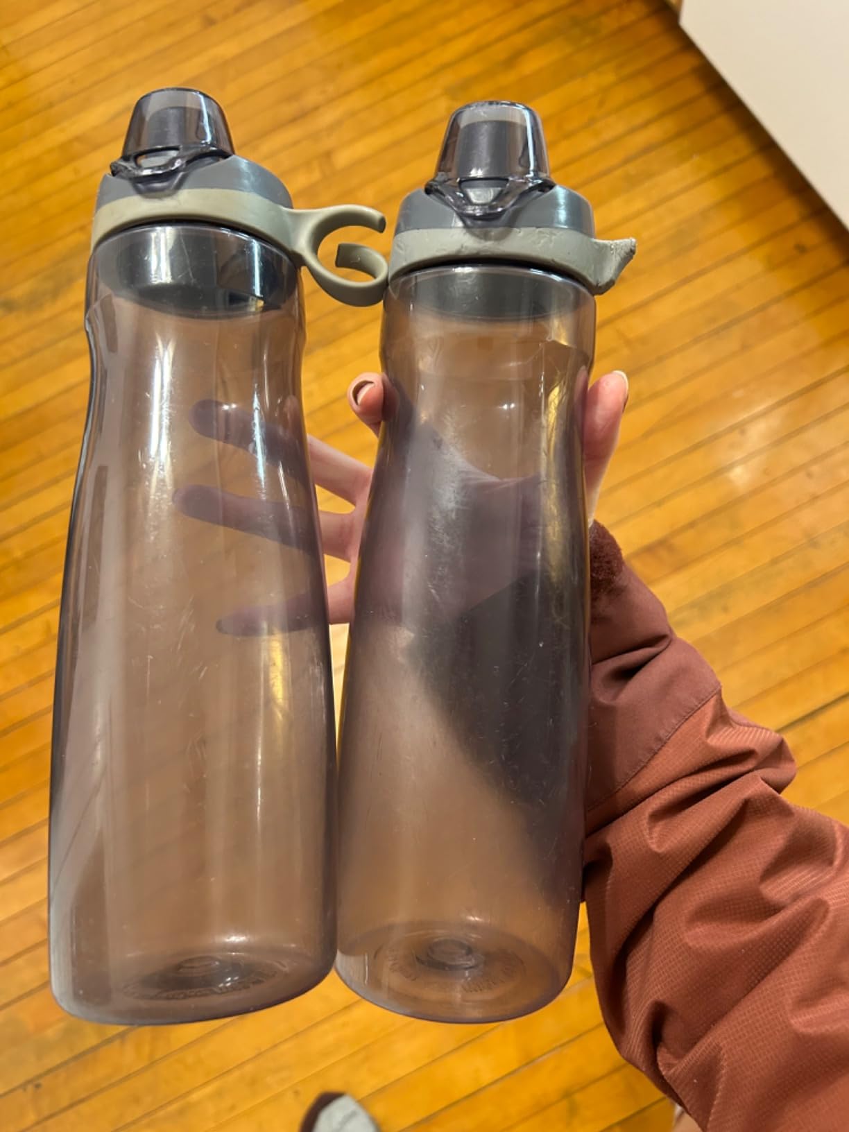 Pogo BPA-Free Tritan Plastic Water Bottle with Chug Lid, 18 Oz, Grey | Leakproof water bottle with chug lid and carry handle. BPA-free, great for travel, school, outdoors, and gym. customer photo 2
