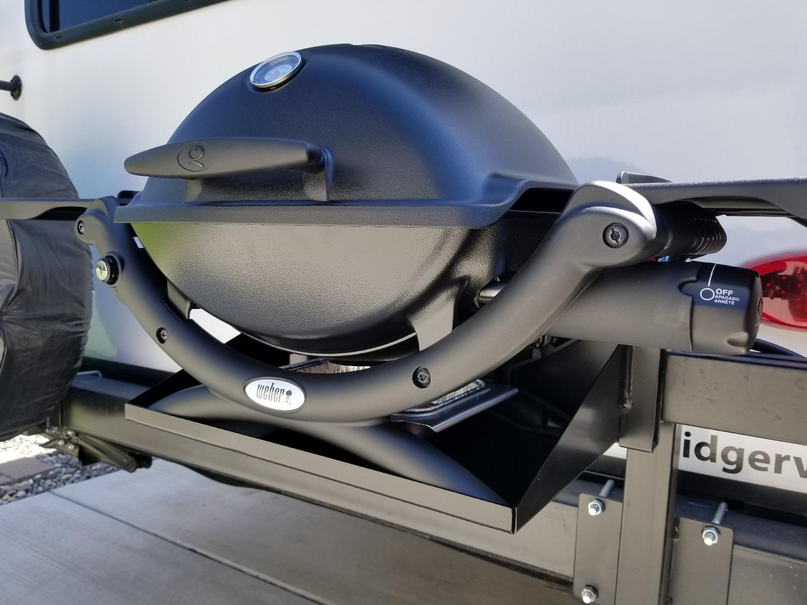 Outdoors Unlimited 63432 Bumper Grill Table, Silver customer photo 2