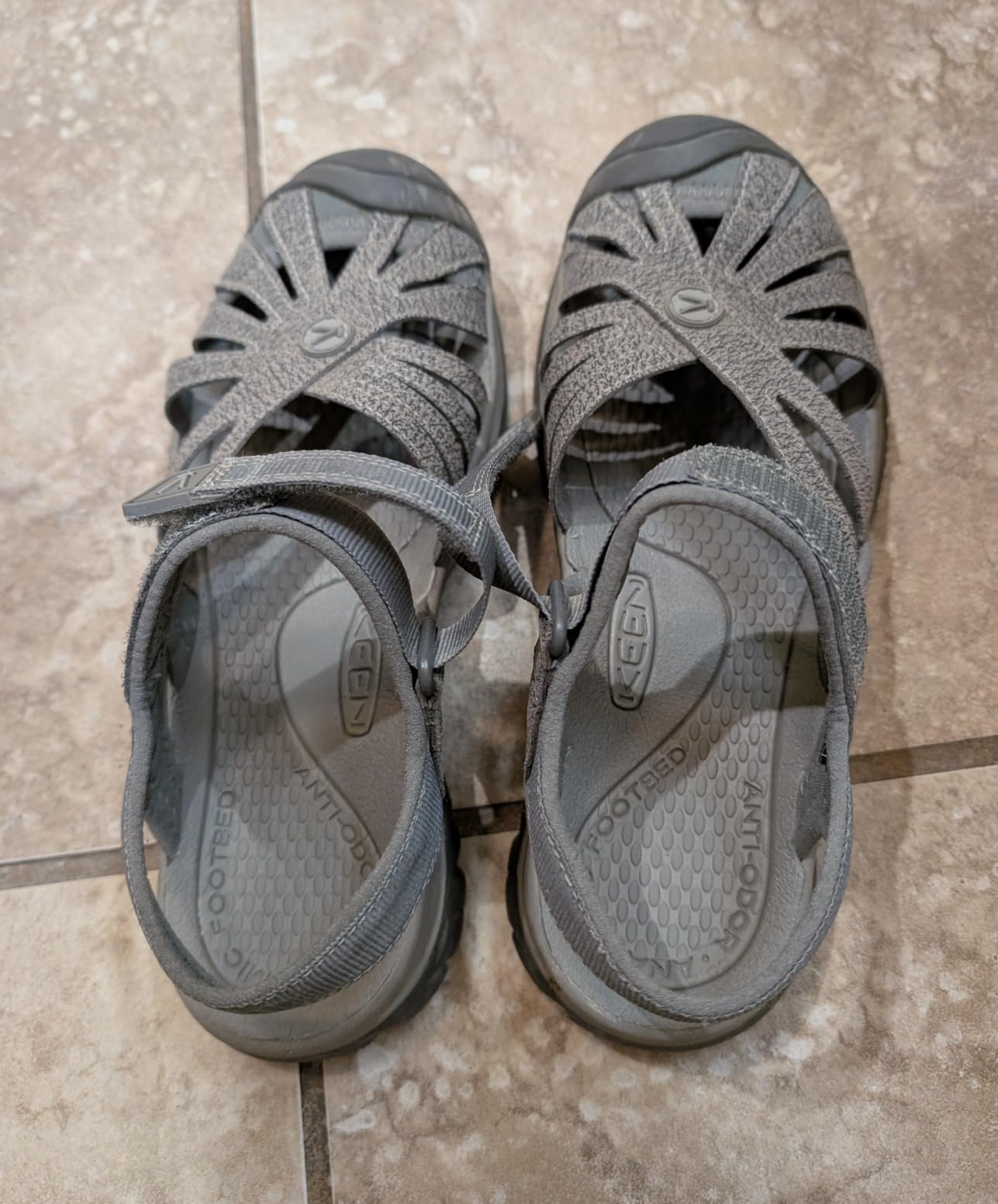 KEEN Women's Rose Casual Closed Toe Sandals customer photo 2