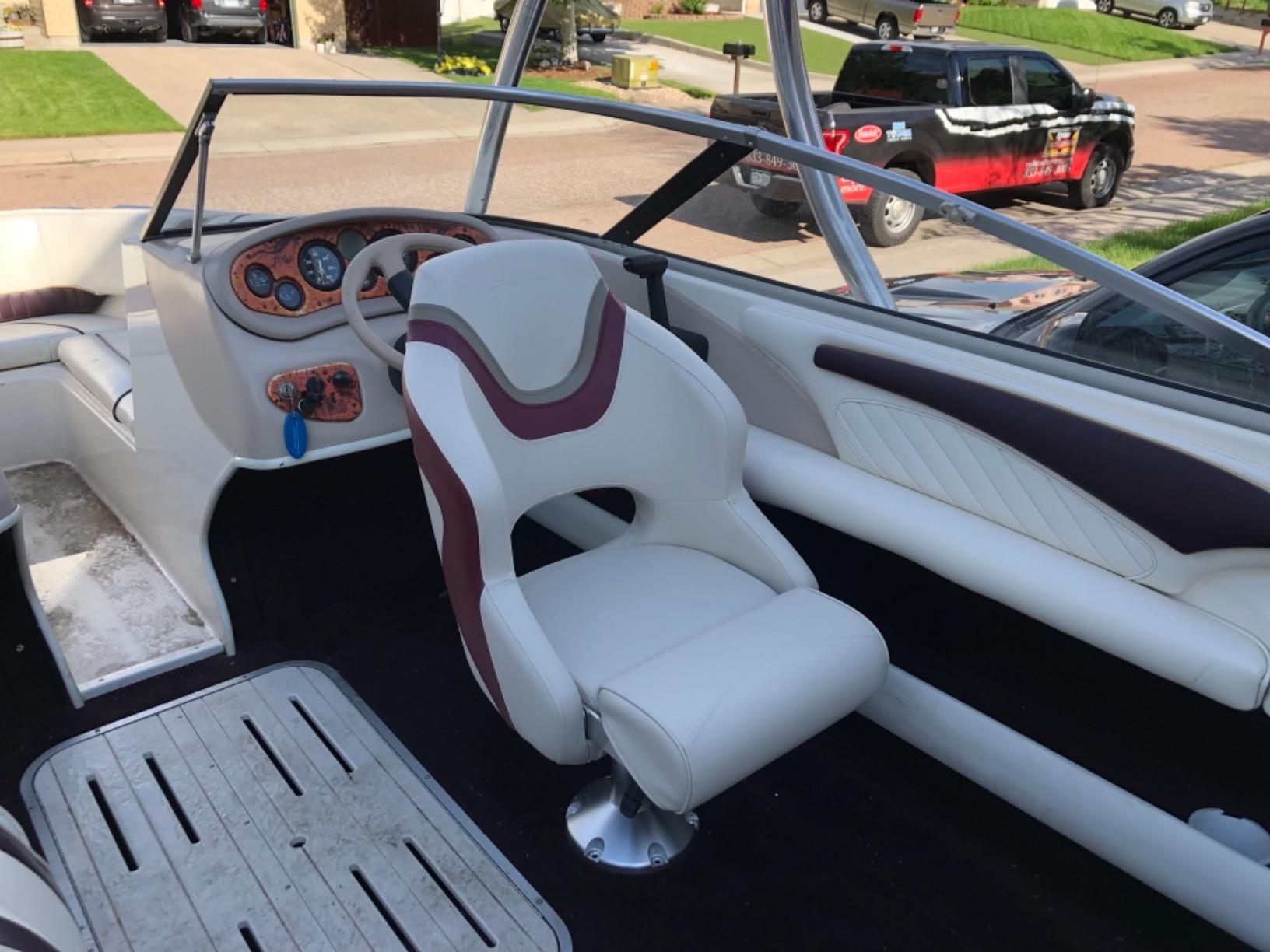 Seamander Boat Captains Chair,Boat Seat with Flip Up Bolster,Integral Rotomolded Frame, Premium EPDM Foam Material, Marine Grade Vinyl,5x5 or 5x12 inch Mounting Pattern customer photo 1