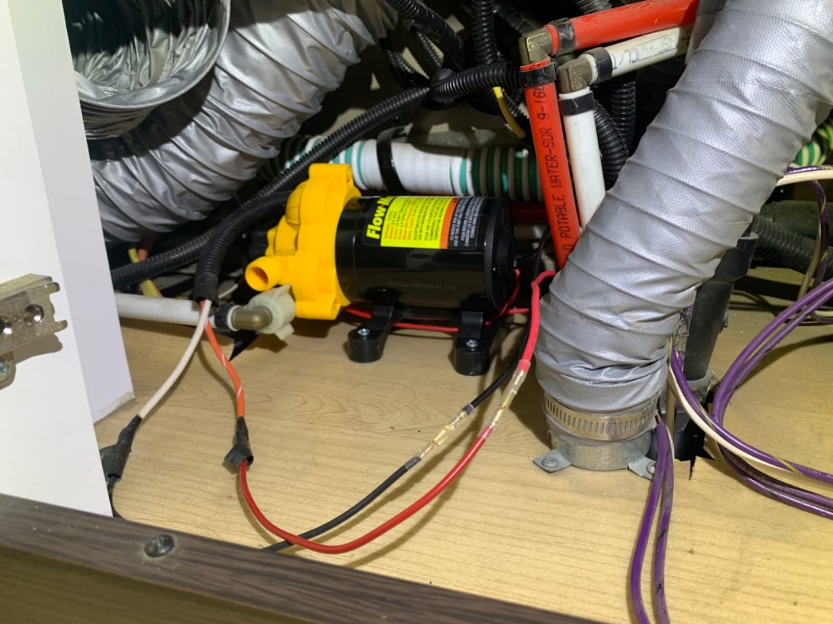 Lippert Components Flow Max 12V RV Water Pump, 3.0 GPM, 50 PSI, 9.5 Max Amp, Self-Priming, Screen Filter Included - 689052 customer photo 1