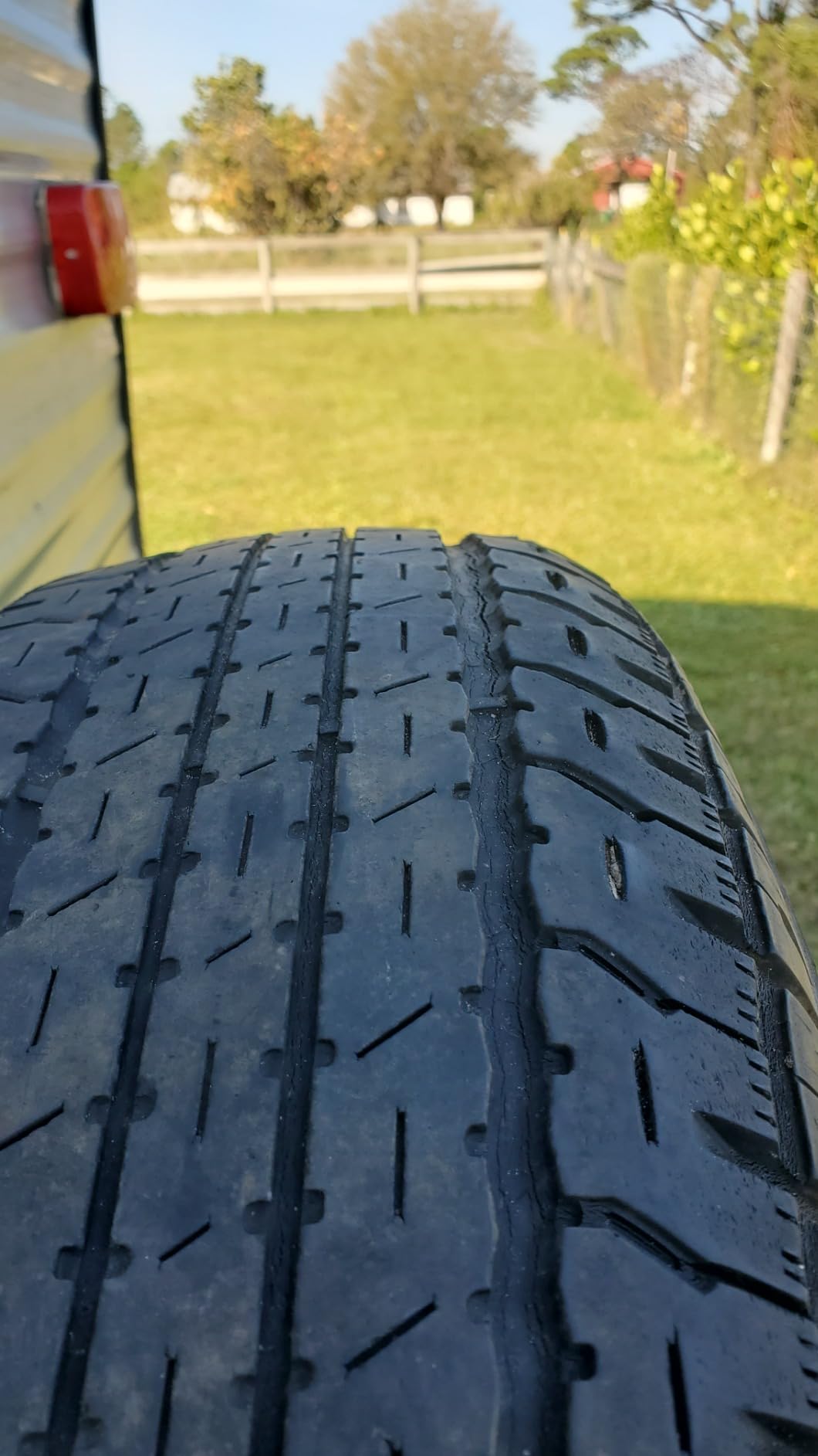 Goodyear Endurance all_ Season Radial Tire-225/75R15 117N | Trailer Highway All Season Traction 117/112N Rated E (10 Ply) Radial Construction Black Sidewall Tire customer photo 1